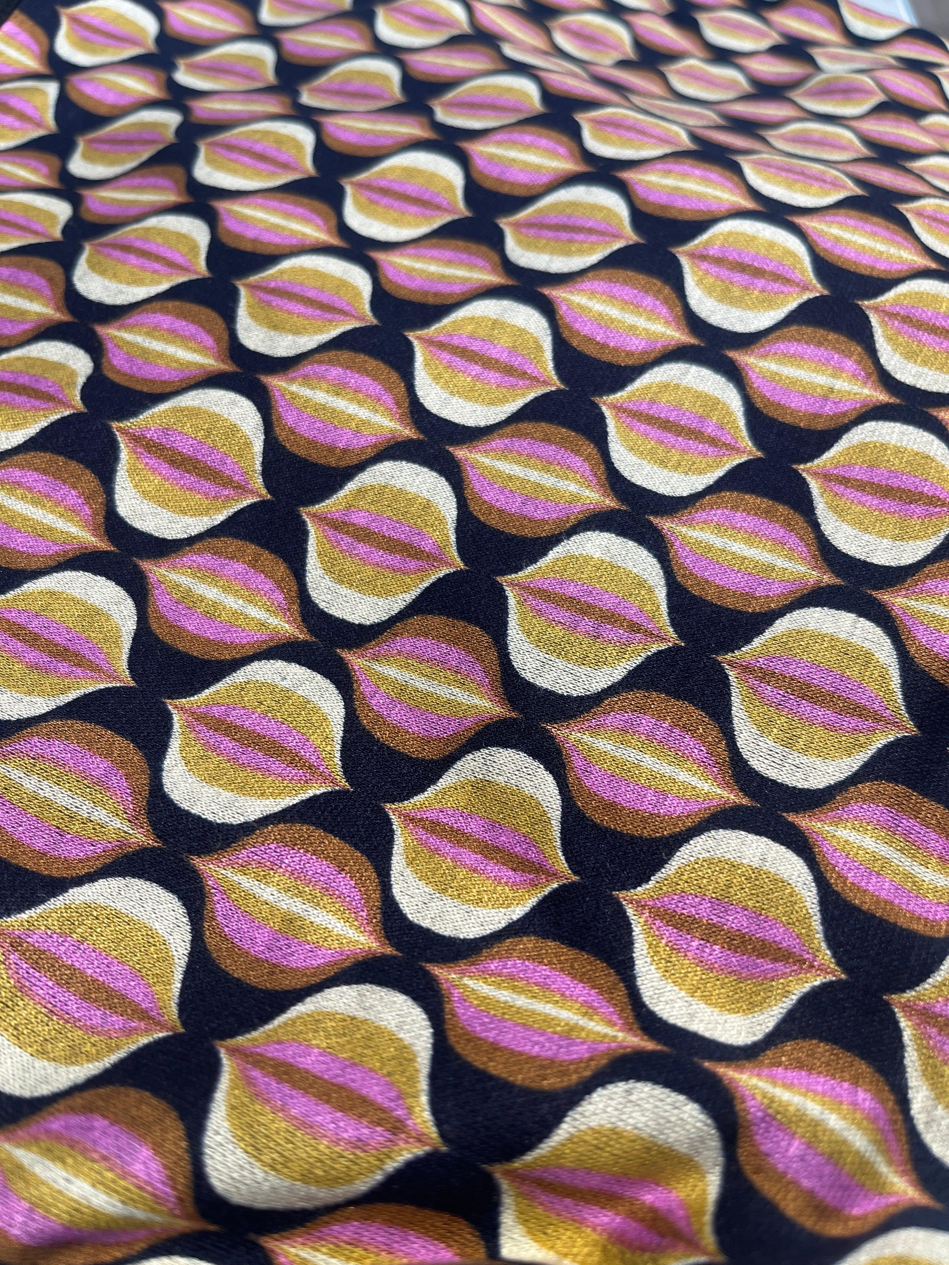 Pronto Woman - LisG bluse med moderne design og lommer.