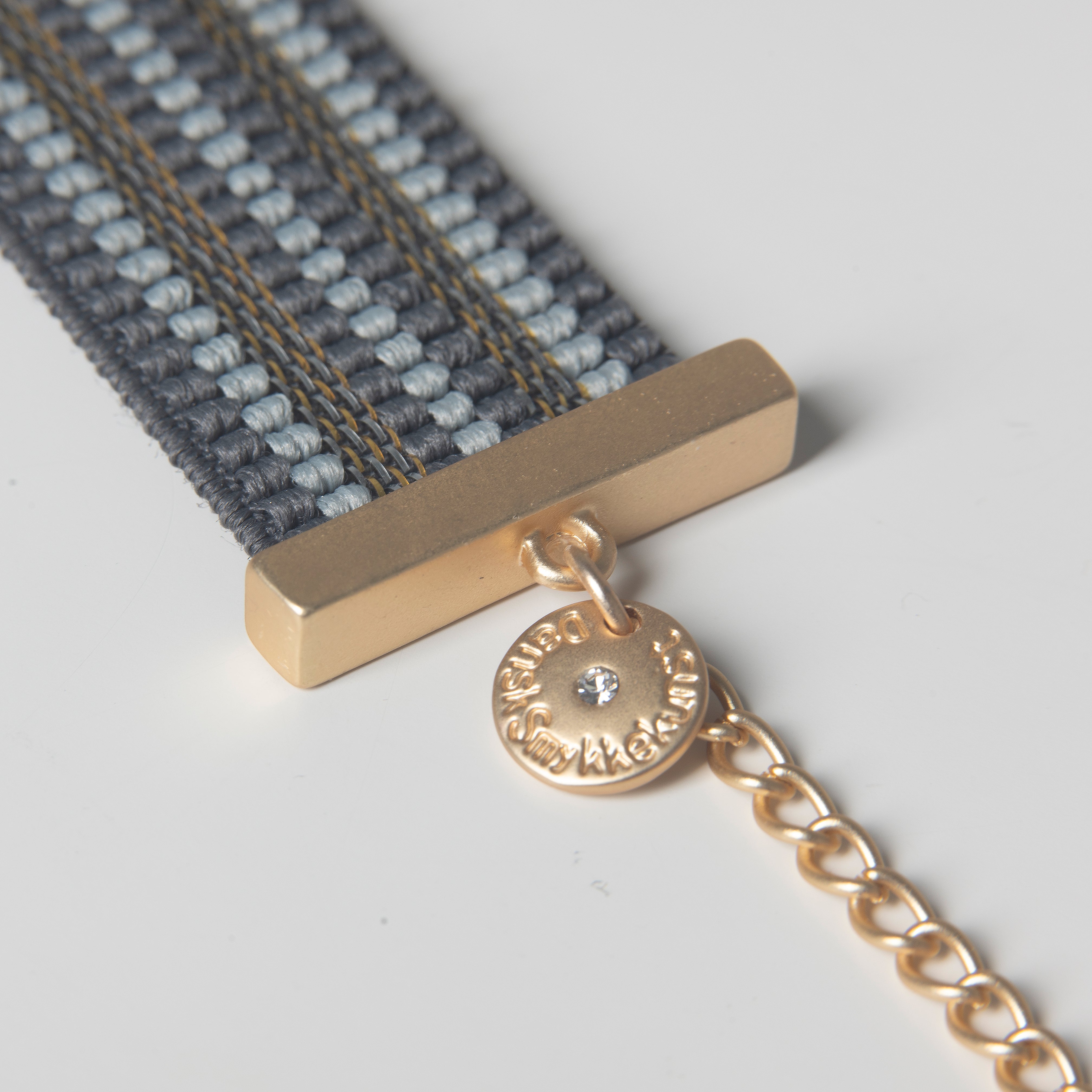 Dansk Smykkekunst - armbånd 7C5221, elegant og justerbart design.