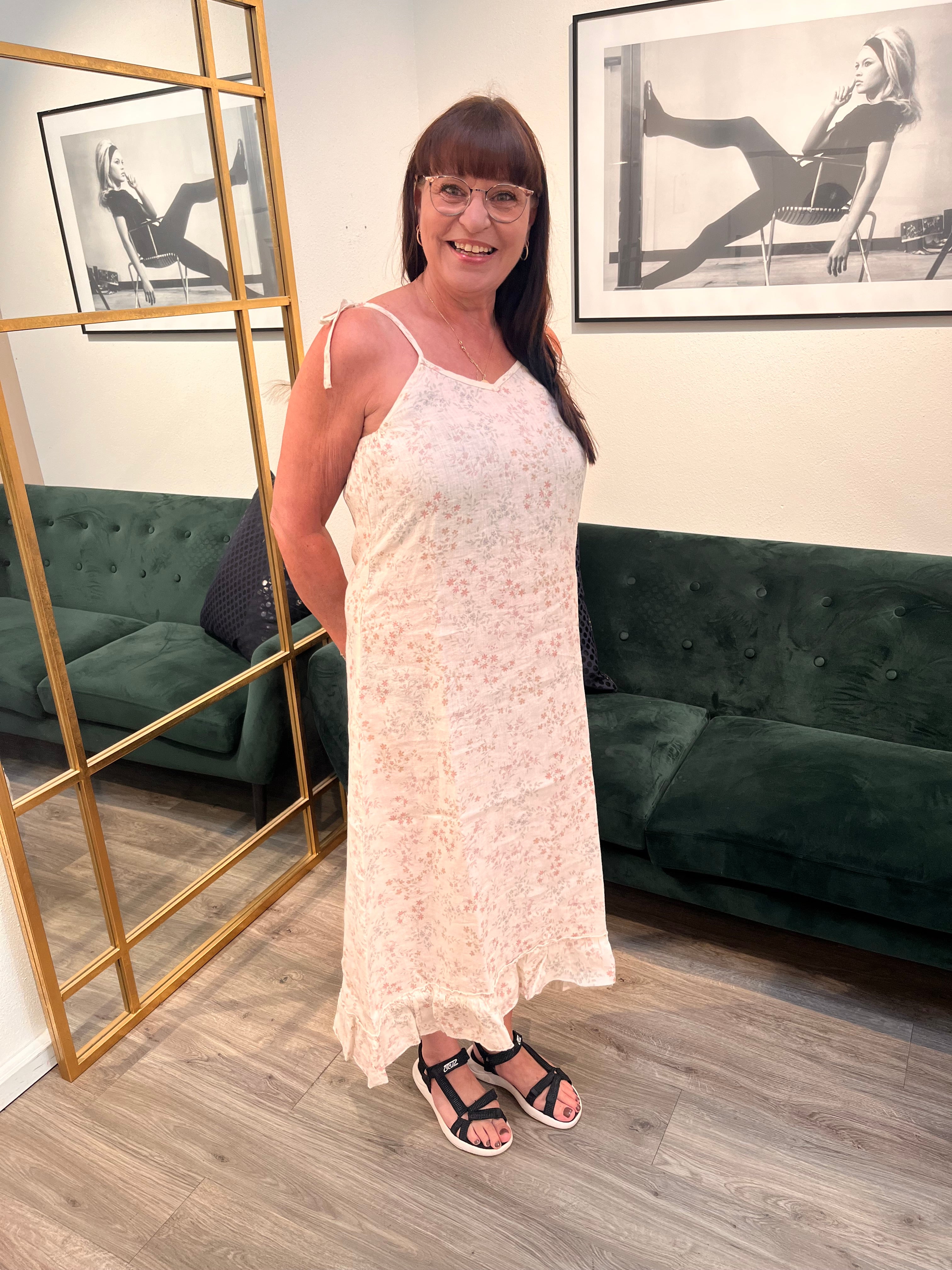 Femme Facon - Magda sl singlet kjole i blomsterprint.