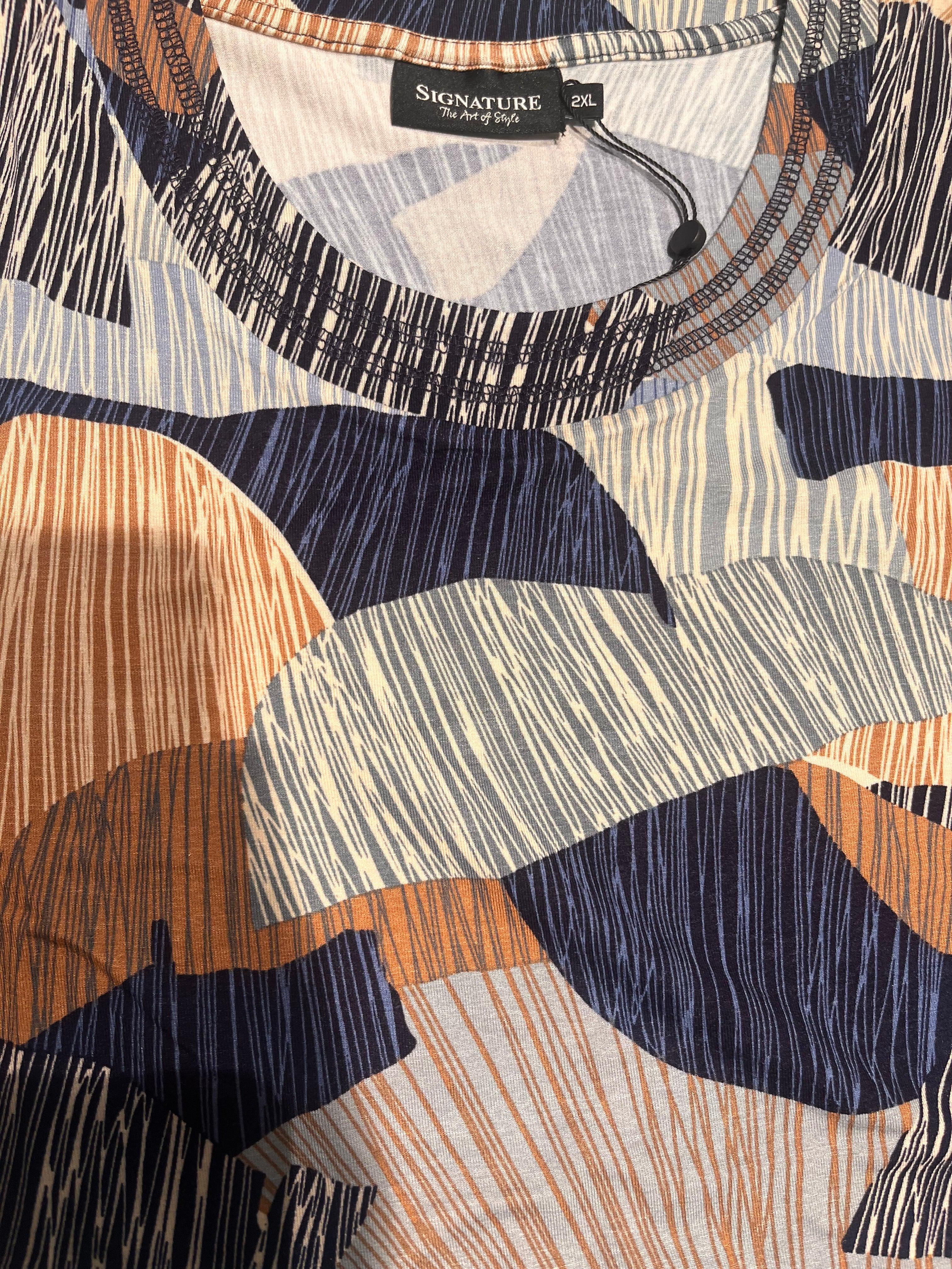 Signature 214333 med mønstret stof og logo tæt på.