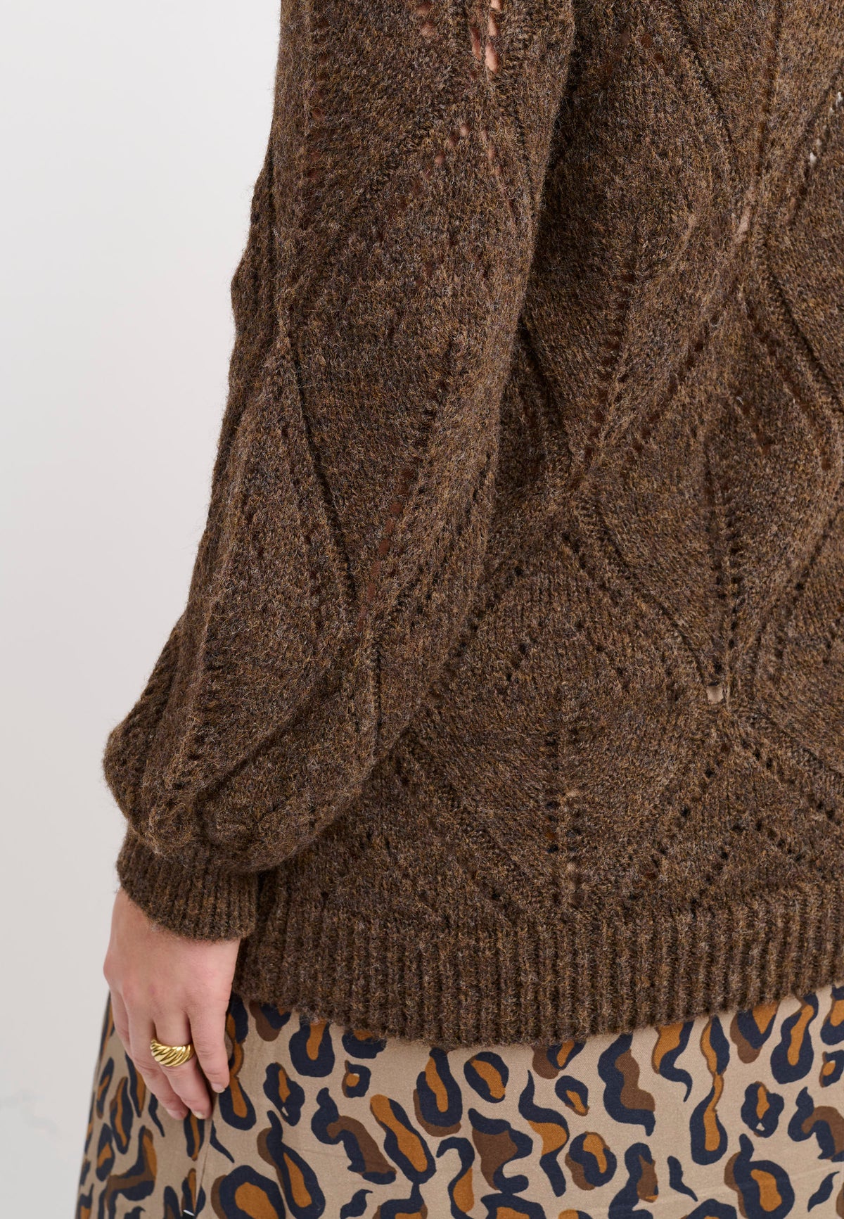 Adia ADDalah Knit Pullover 1700 Chocolate Brown