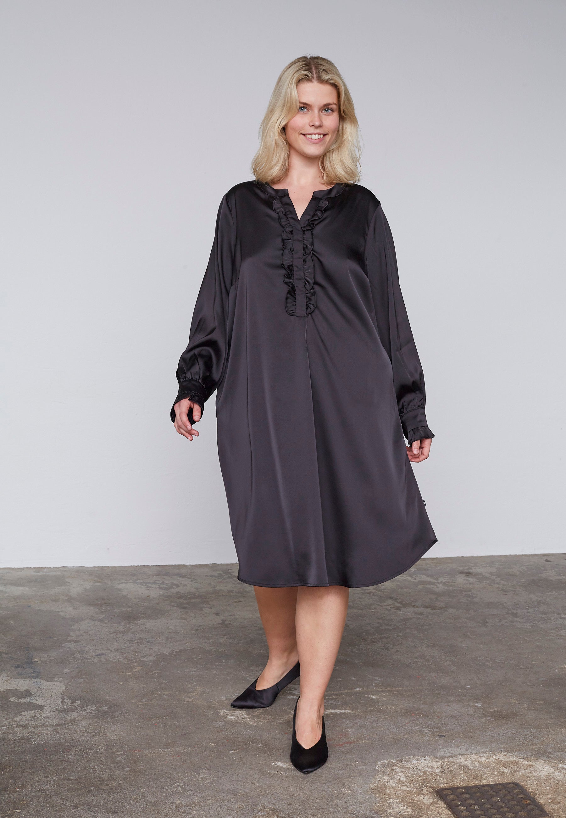 Adia ADEleanor Kjoler 9999 BLACK