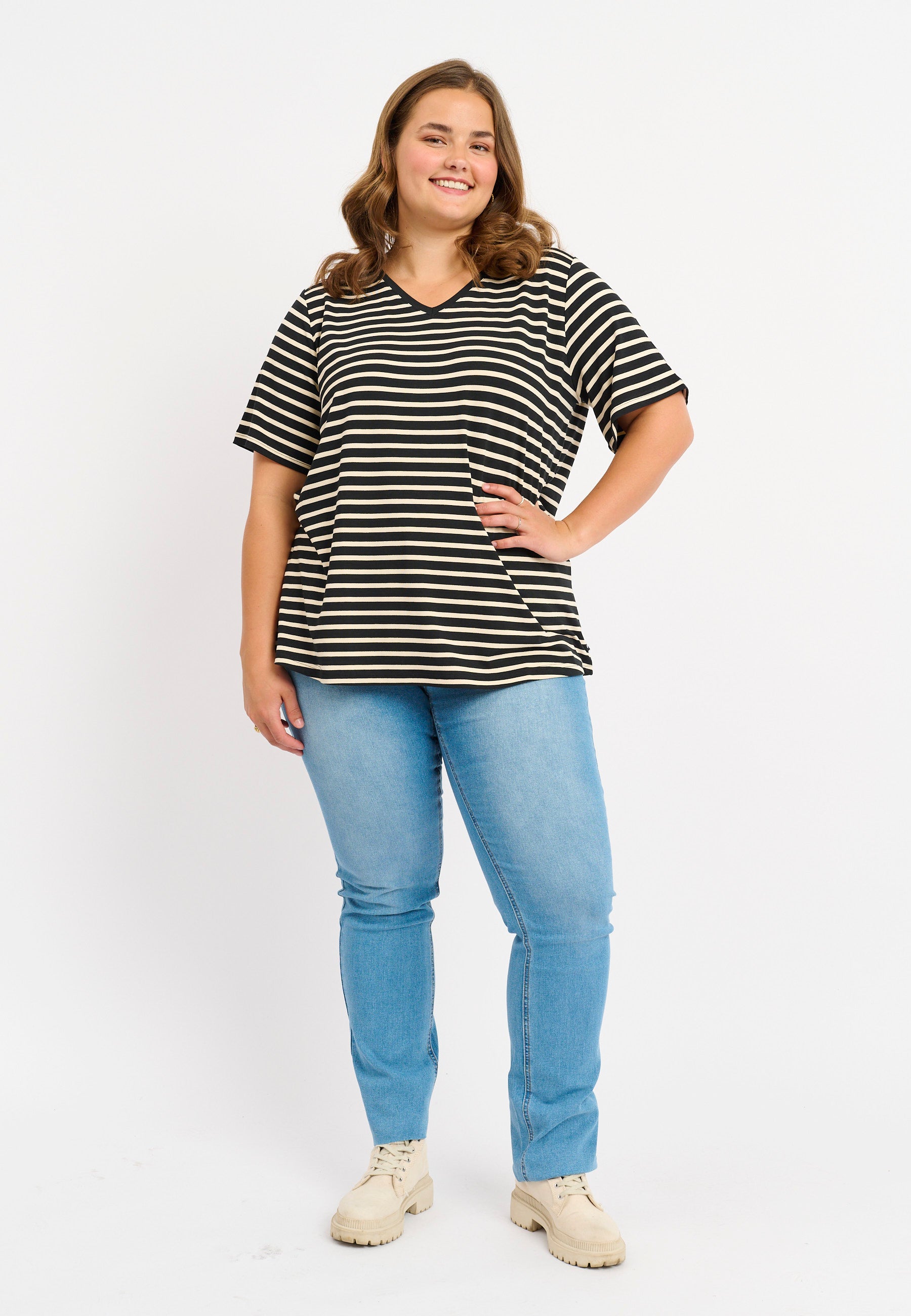 Adia ADVira Bluser 9999 BLACK