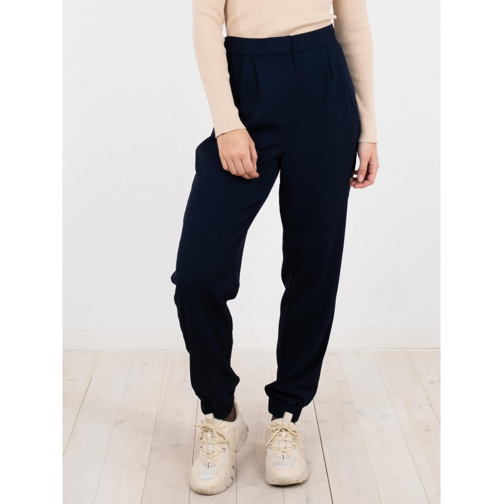 Neo Noir Bounce pants Pants Navy