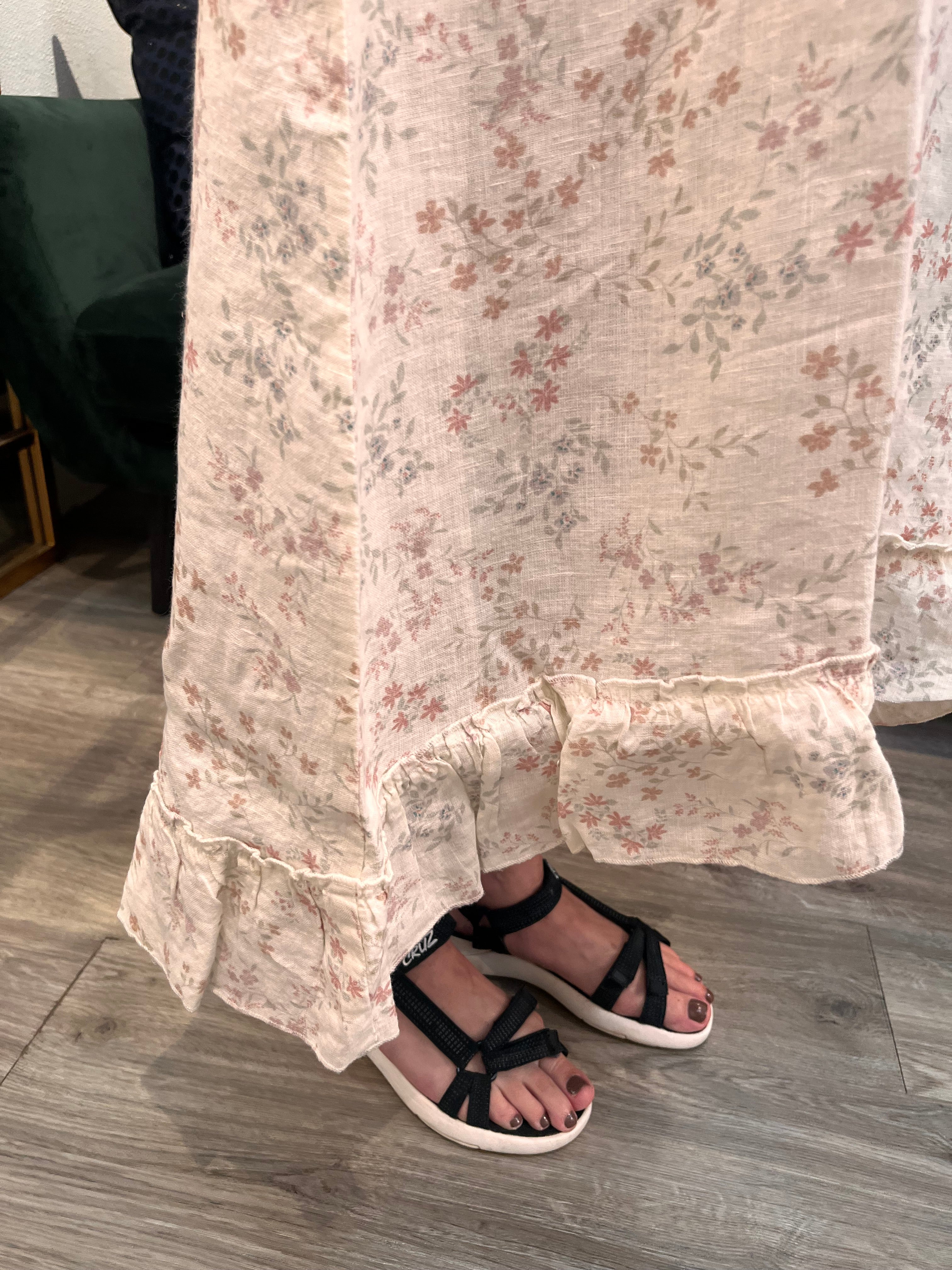 Femme Facon - Magda sl kjole i blomsterprint.