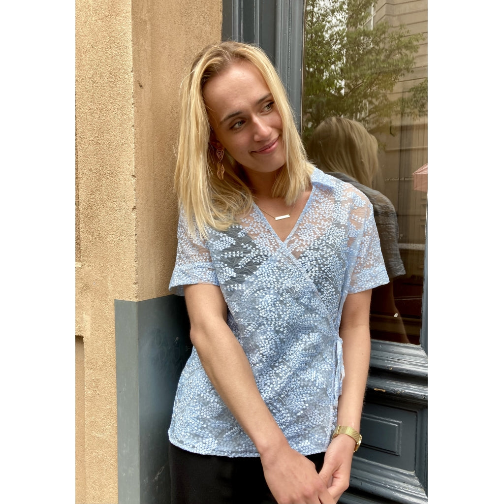 NORR Leaf top Skjorter og bluser Light blue