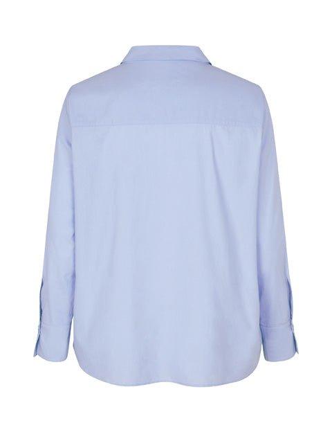 Marlyn skjorte i lyseblå - Damernes Outlet