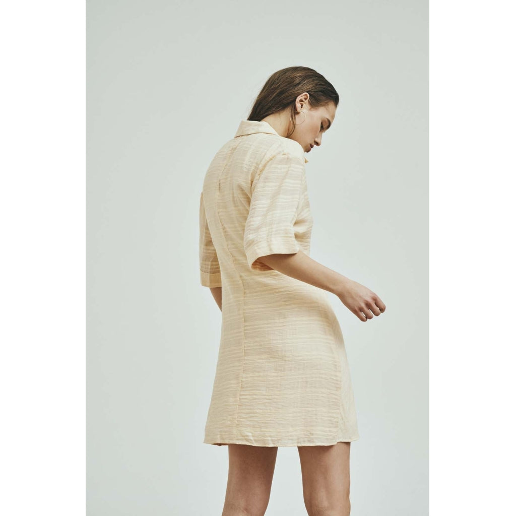 NORR Mira shirt dress Skjorter og bluser Champagne