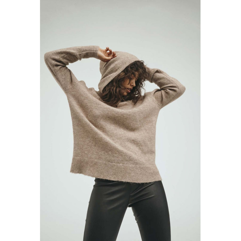 NORR Nordby new knit hoodie Knit Light brown