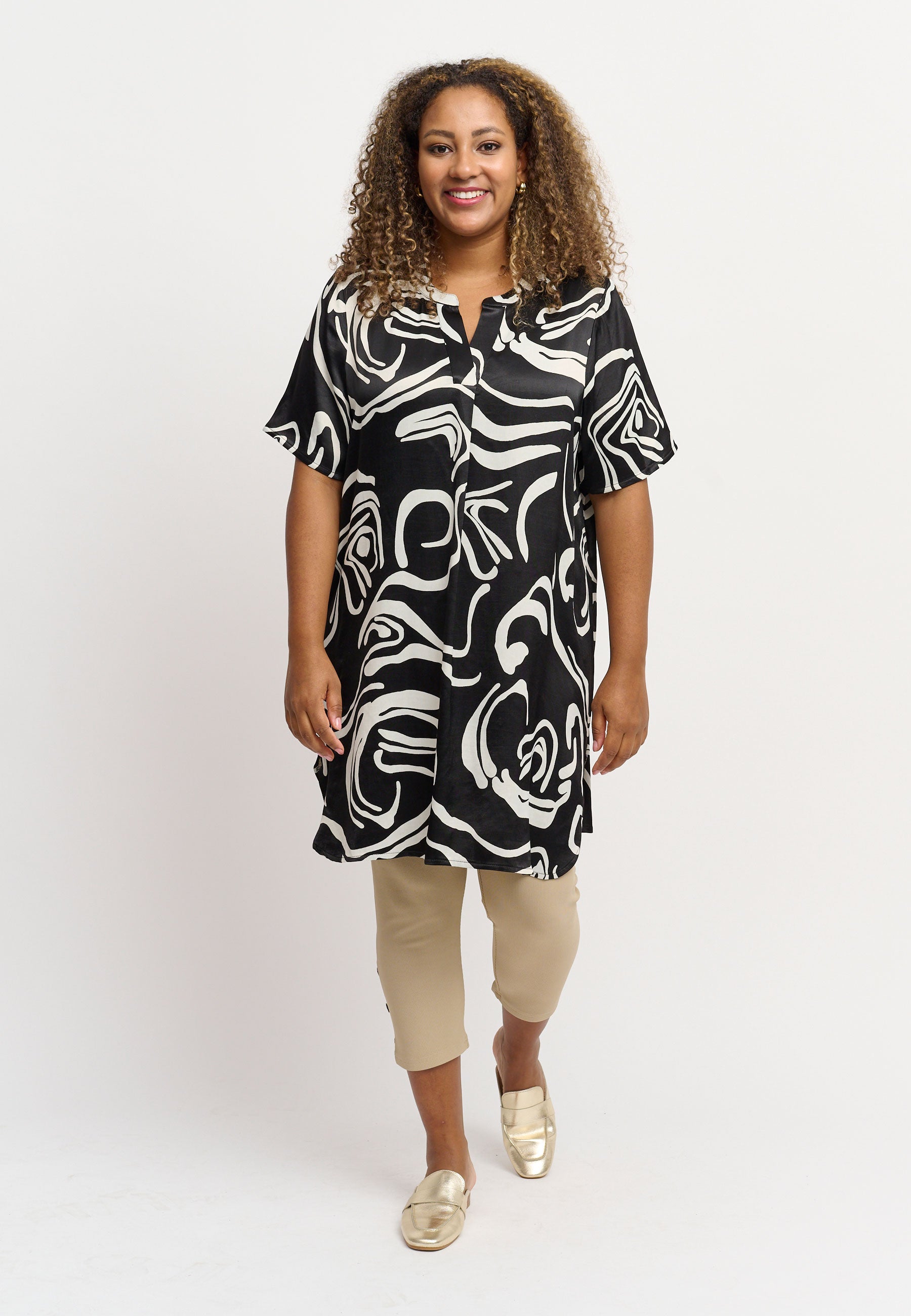 Pont Neuf PNBloom Sia Tunikaer 999 Black