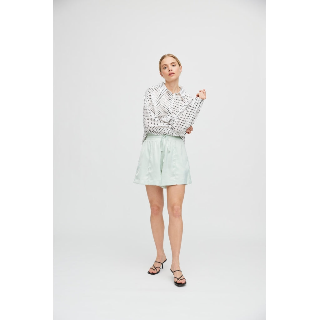 A-View Solva shirt Skjorter og bluser Off white with black dots