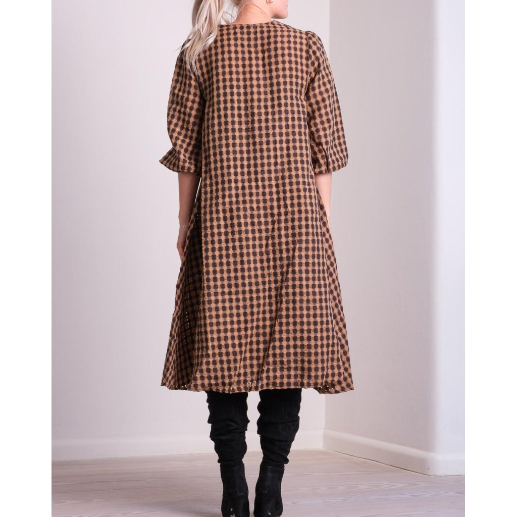 Neo Noir Tasia airy check dress Dress Camel