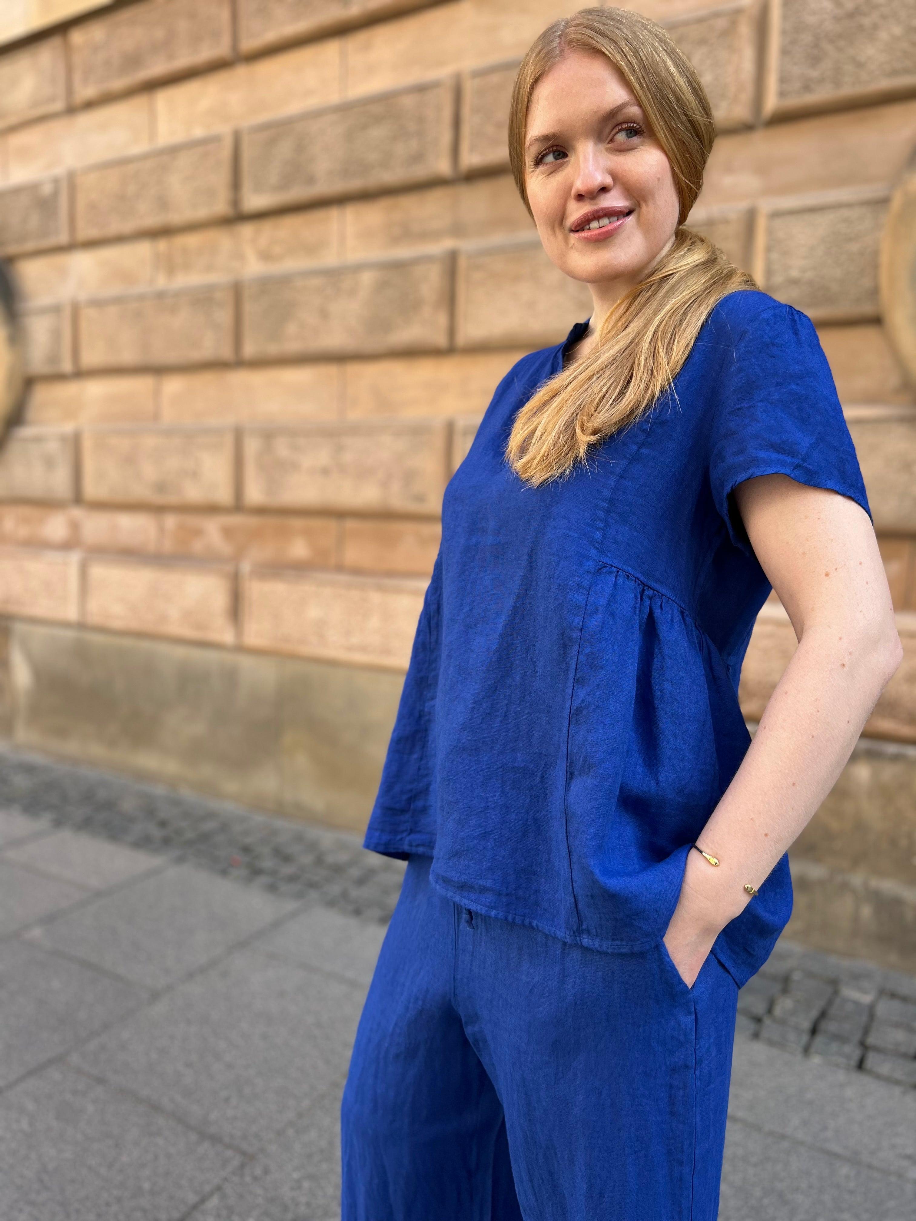 Maggy hørbluse i blå - Damernes Outlet