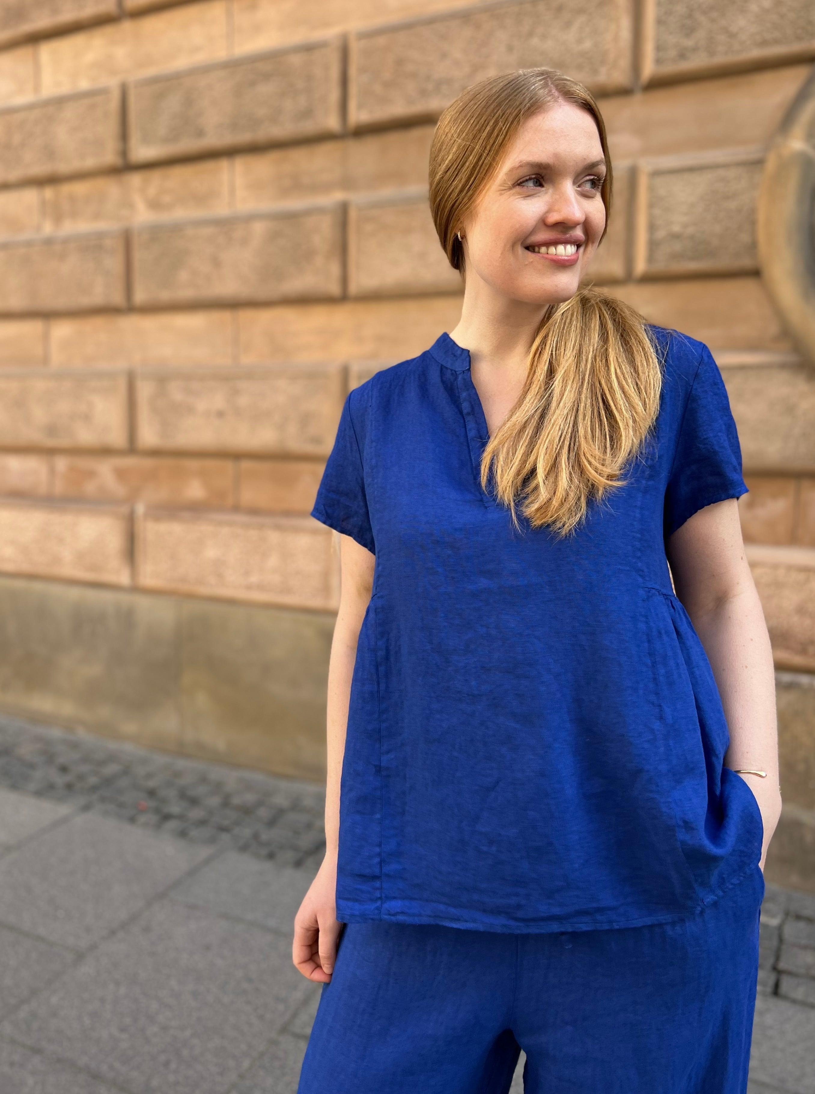 Maggy hørbluse i blå - Damernes Outlet