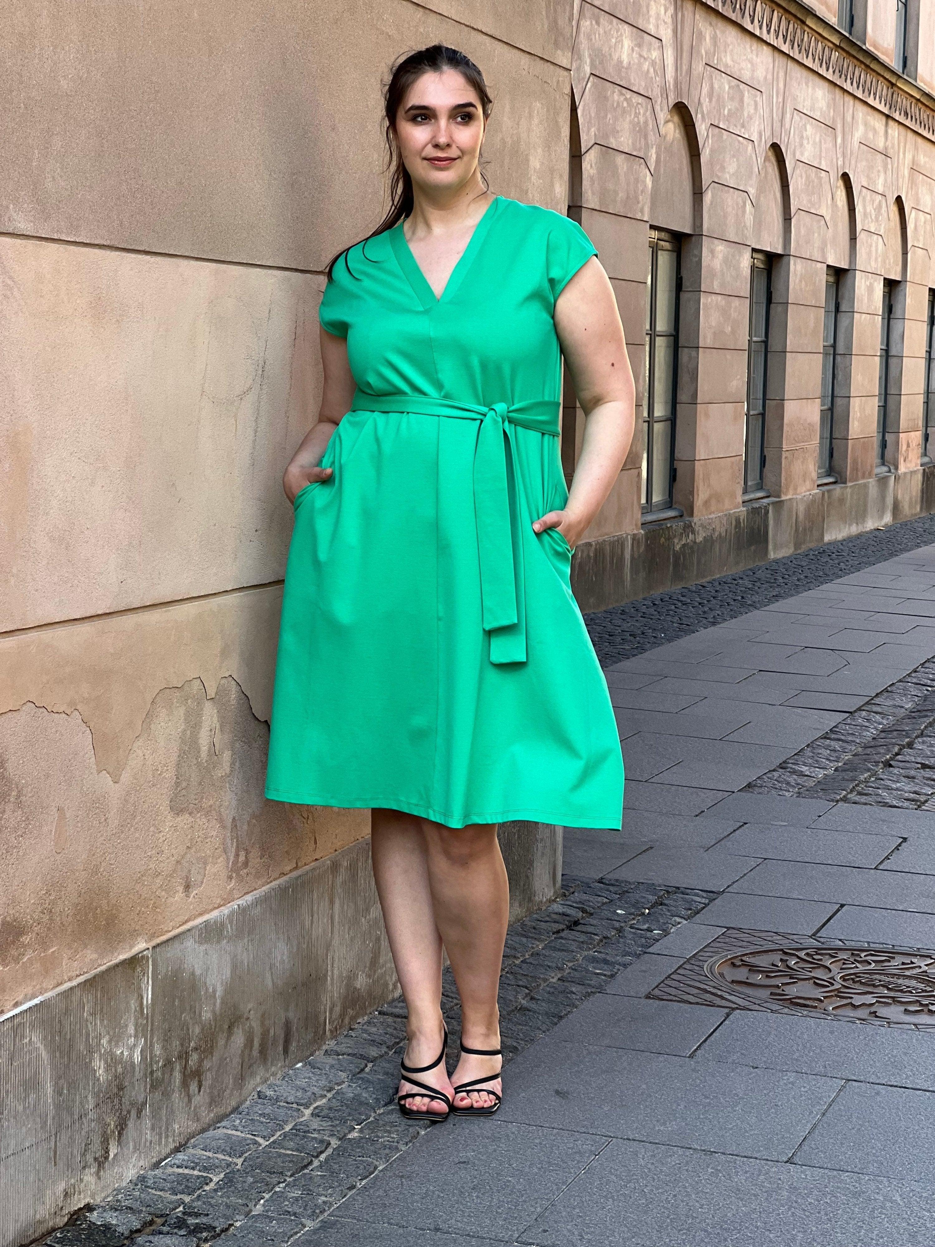 Asia kjole i grøn - Damernes Outlet