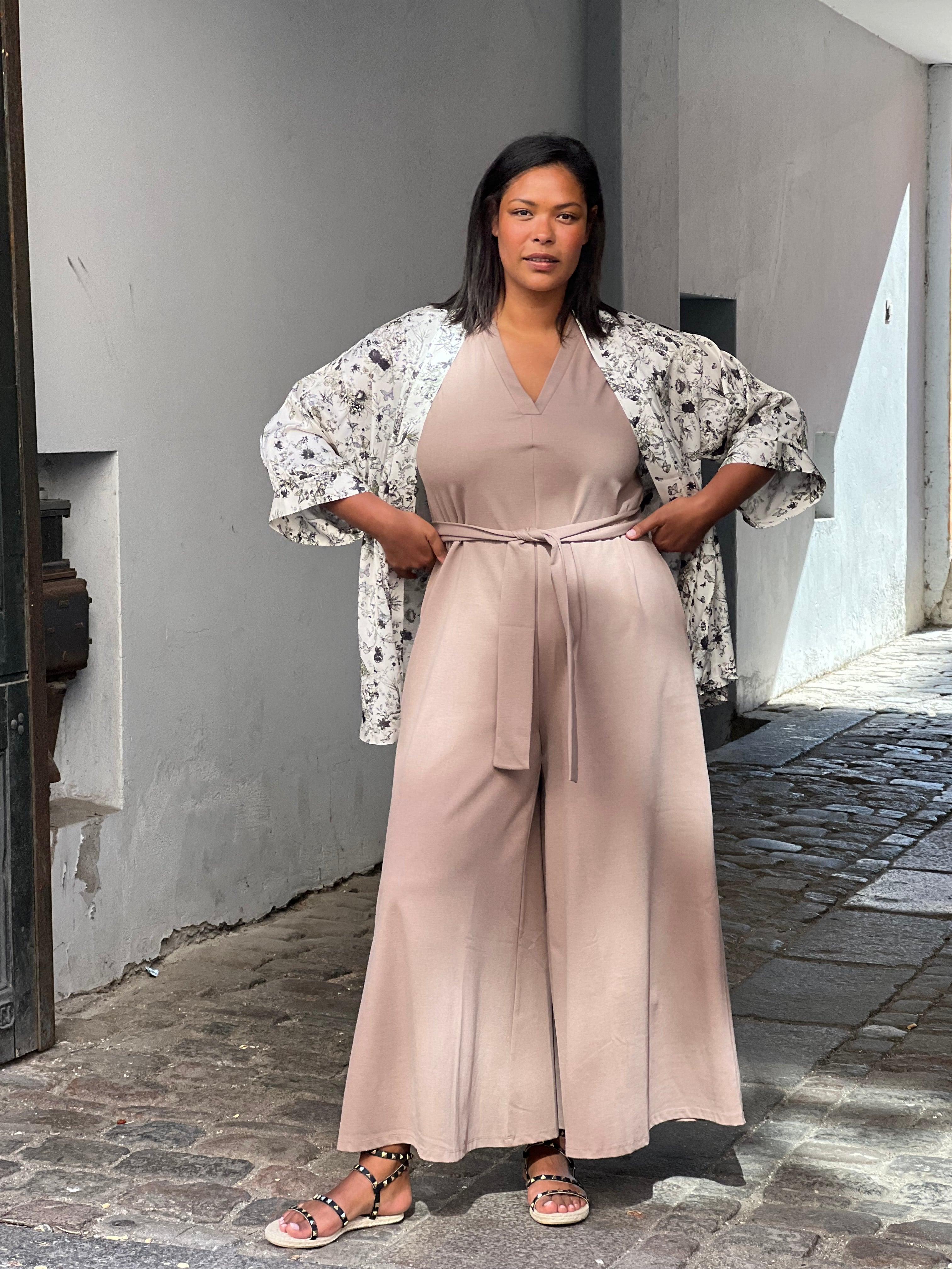 Sia buksedragt i beige jersey - Damernes Outlet