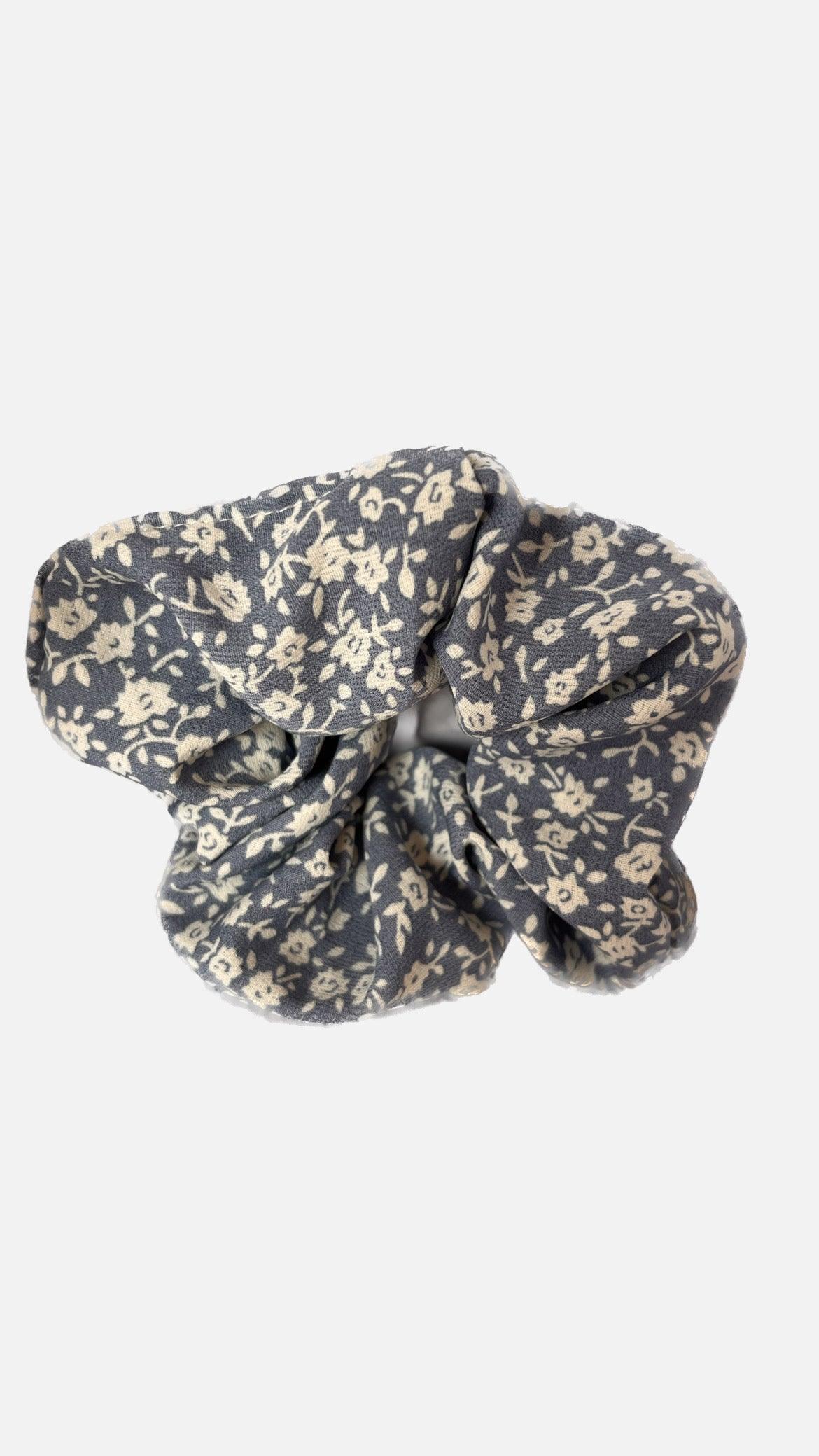scrunchie blå/blomster - Damernes Outlet