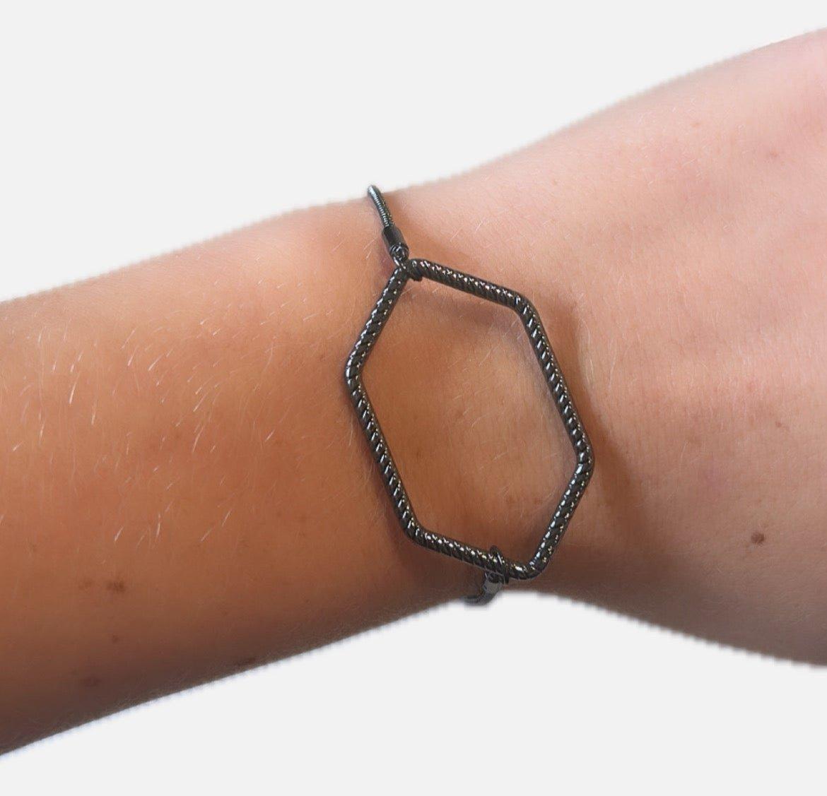 Dansk smykkekunst armbånd - 7H8157 - Damernes Outlet