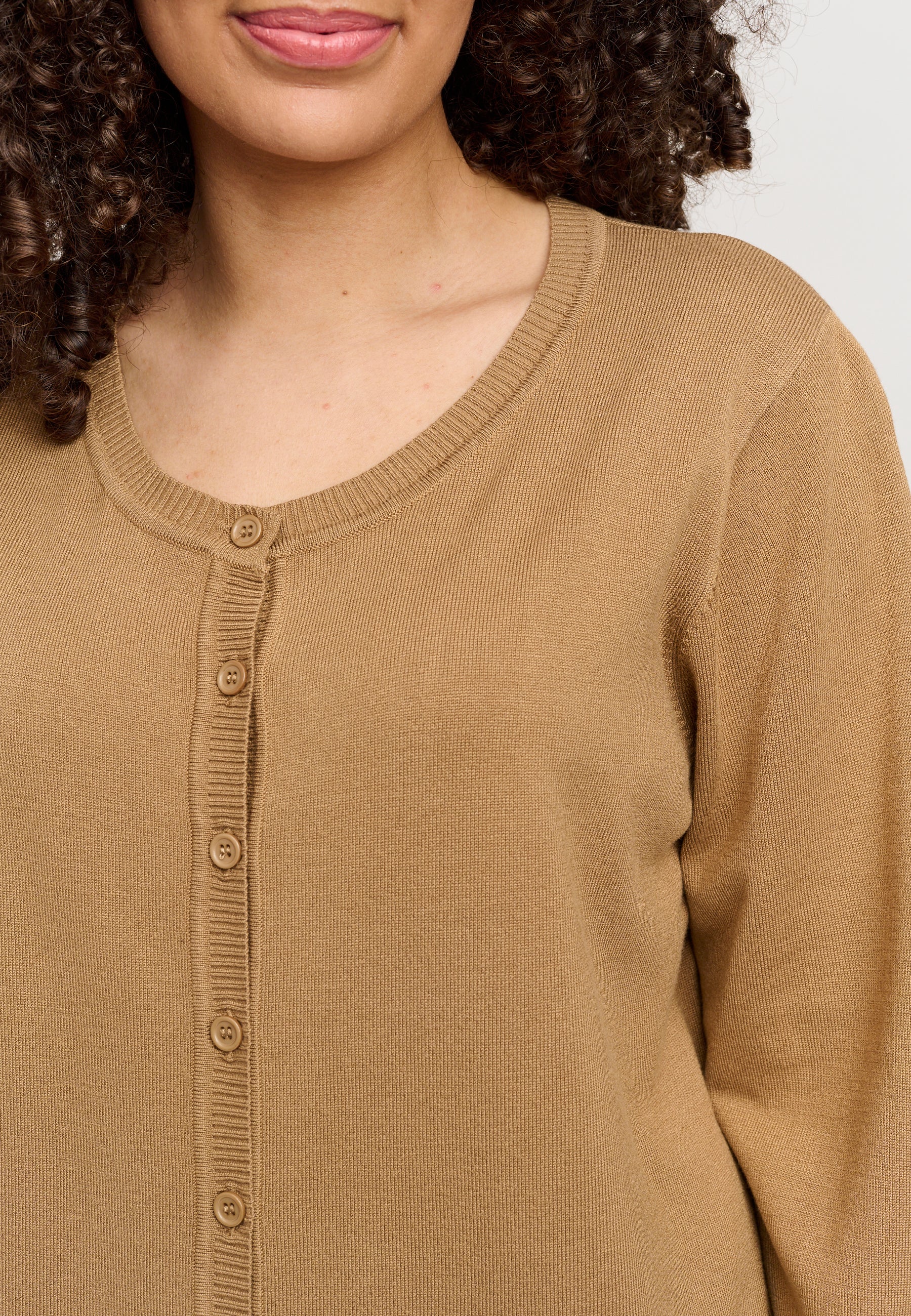 Adia ADEivor Knit Cardigan 1260 Spring Sand
