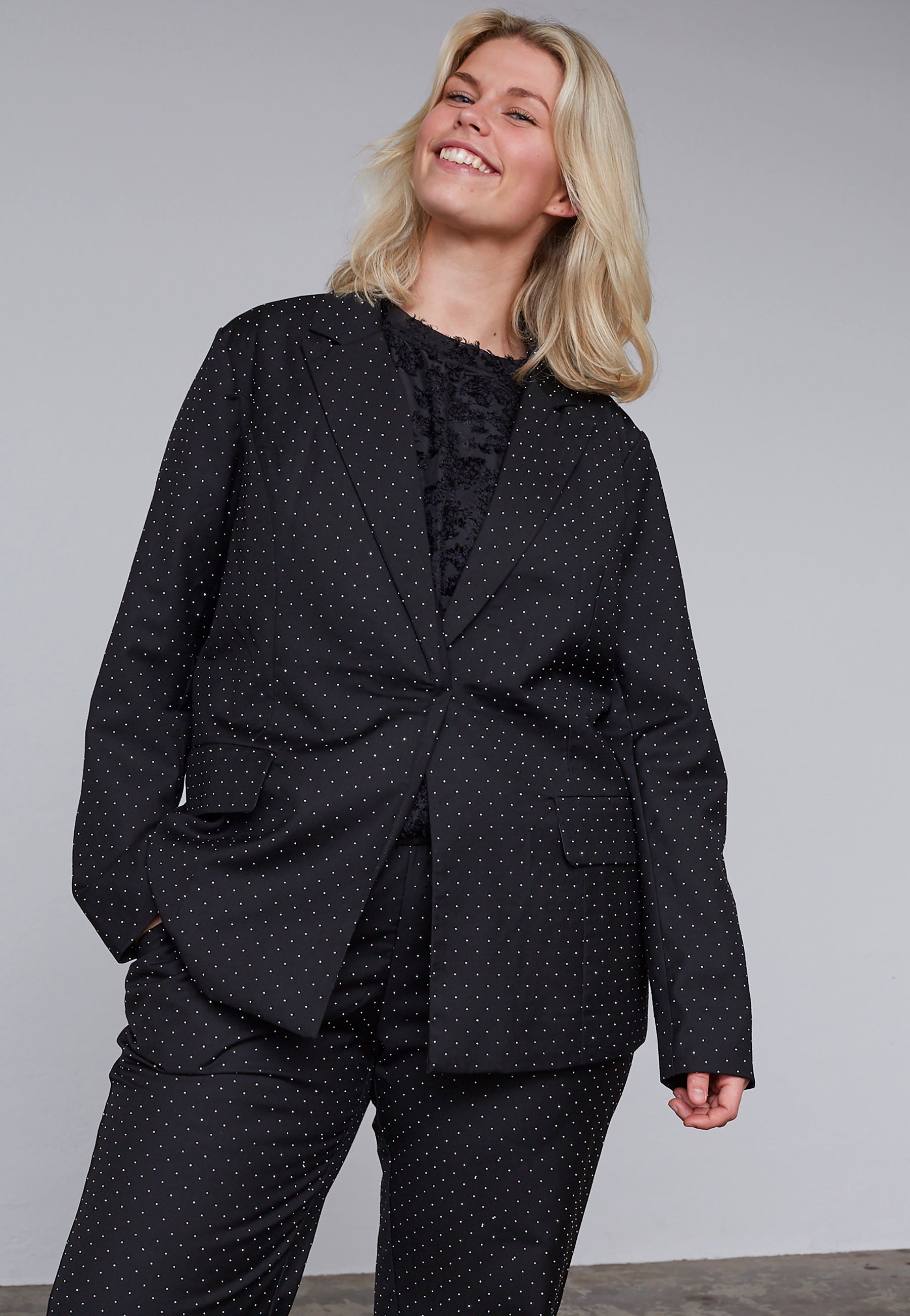 Adia ADElida Blazer 9999 BLACK