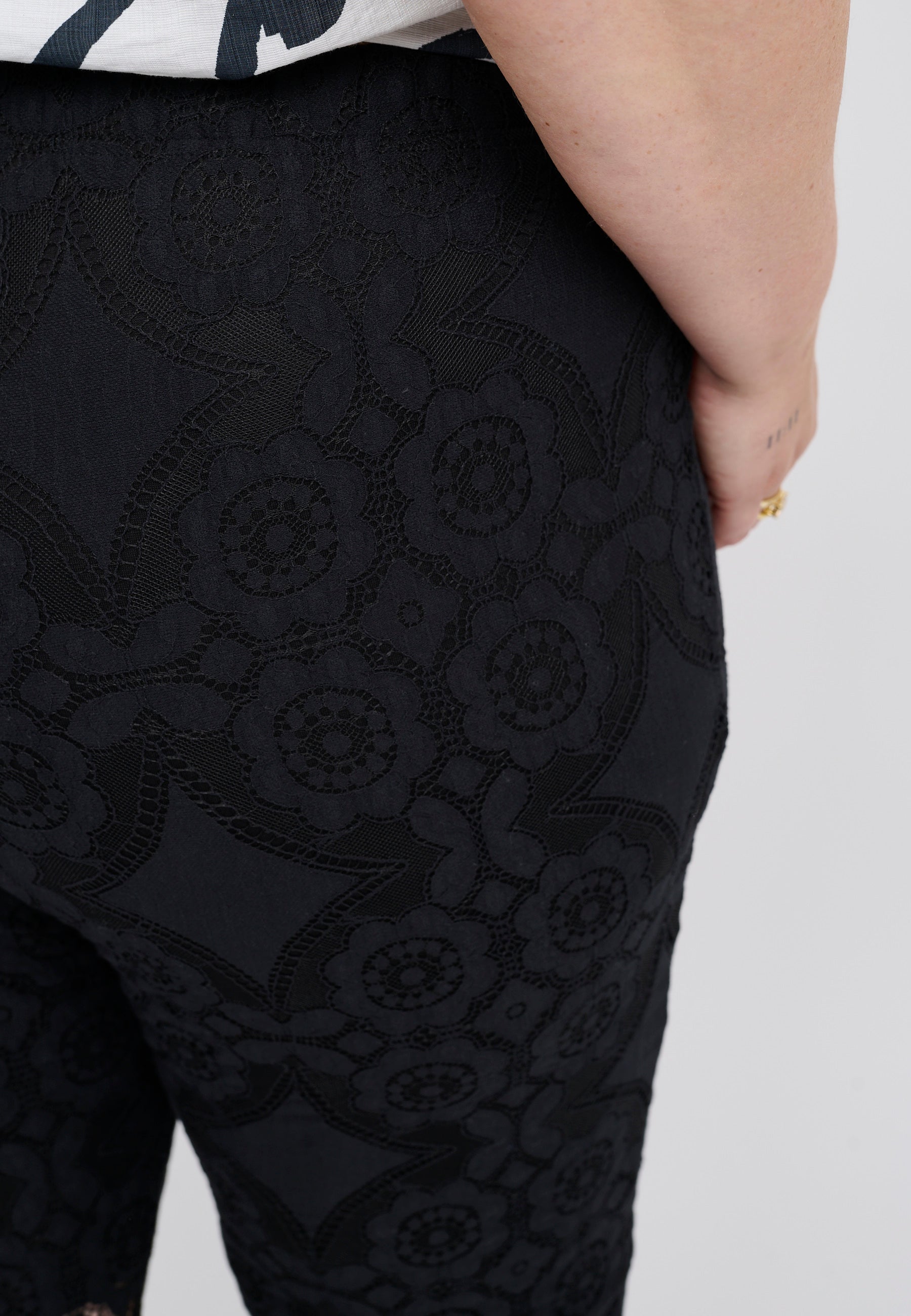 Adia ADFelia Bukser 9999 BLACK