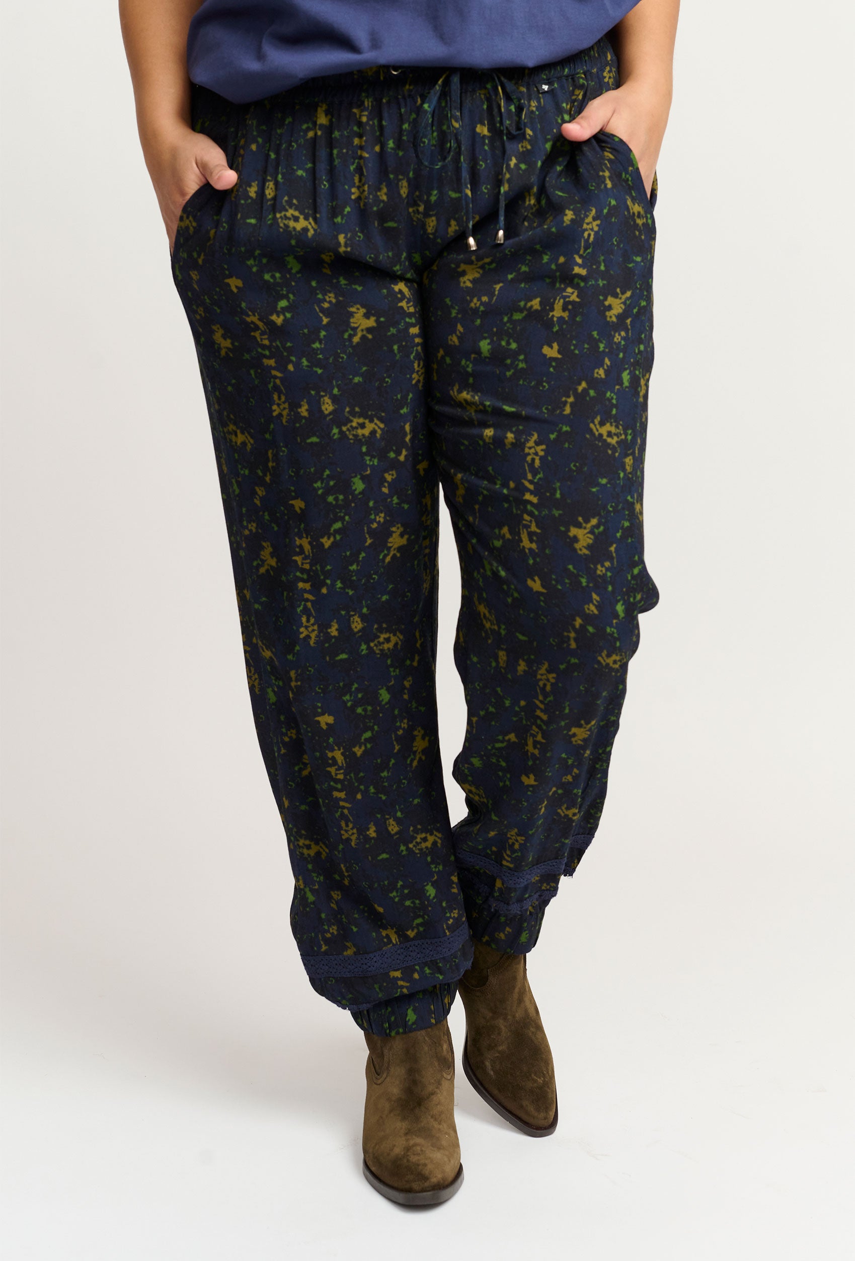 Adia ADMacie Bukser 4720 Indigo Navy