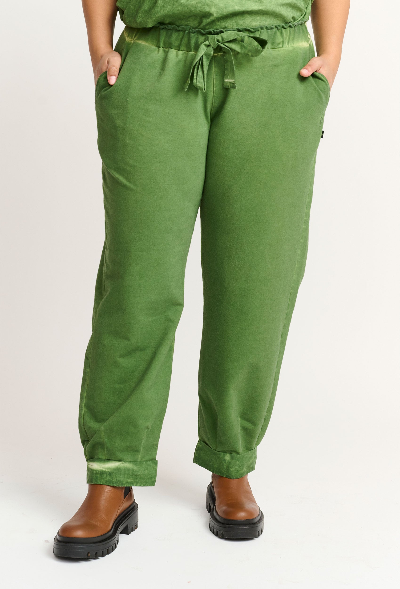 Adia ADMaria Bukser 5628 Green Grove