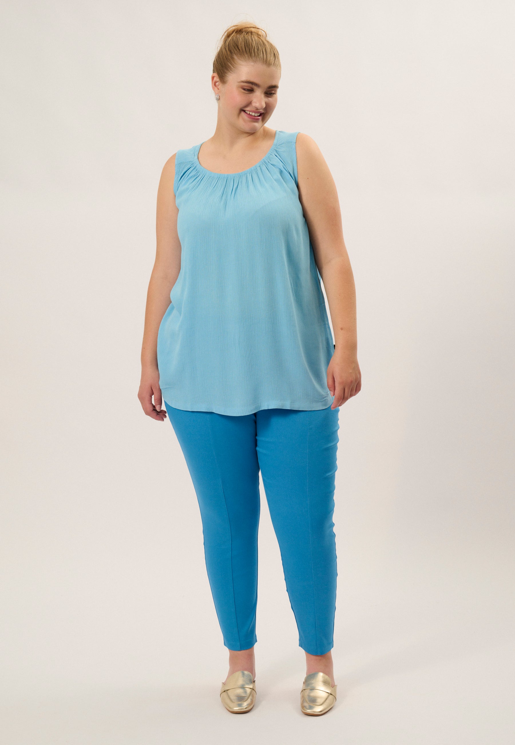 Adia ADPerle Toppe 5004 Icecube Blue