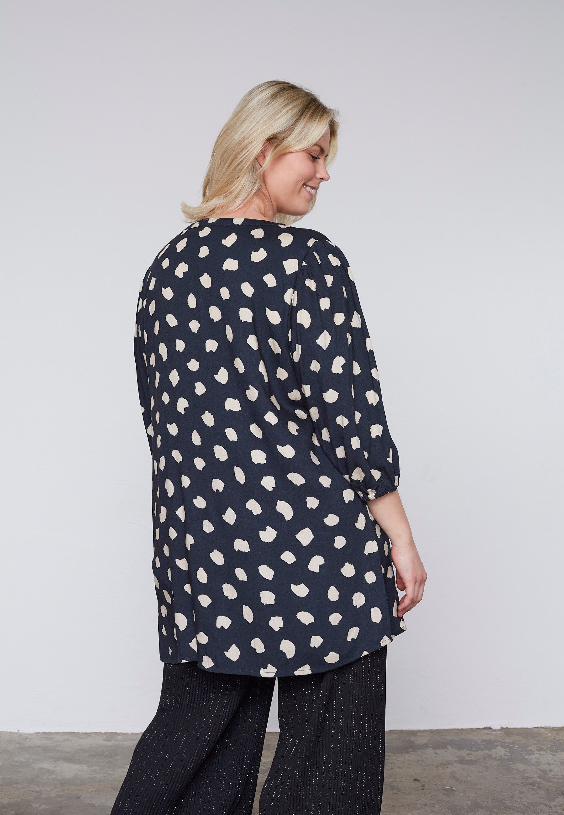 Adia ADRegisse Tunikaer