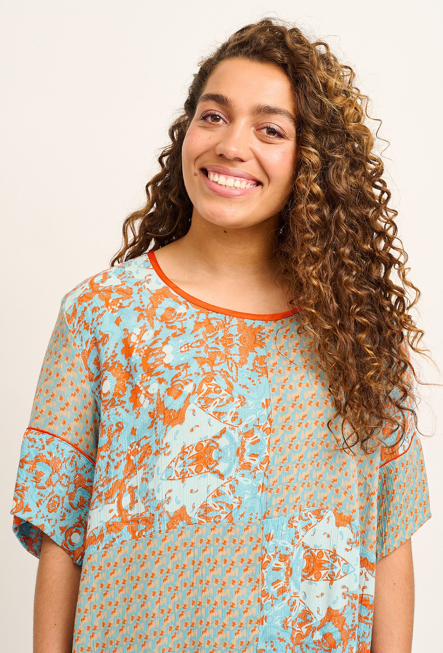 Adia ADSheila Bluser 4724 Dolphin Blue