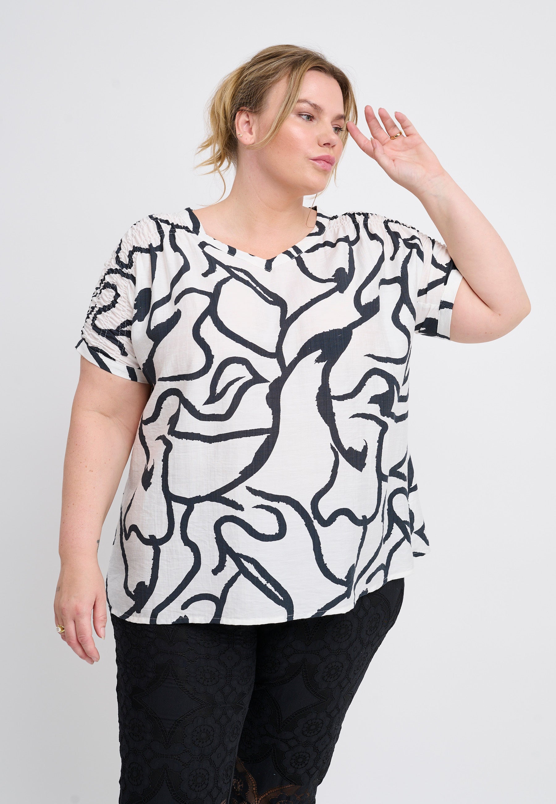 Adia ADTula Bluser 9999 BLACK