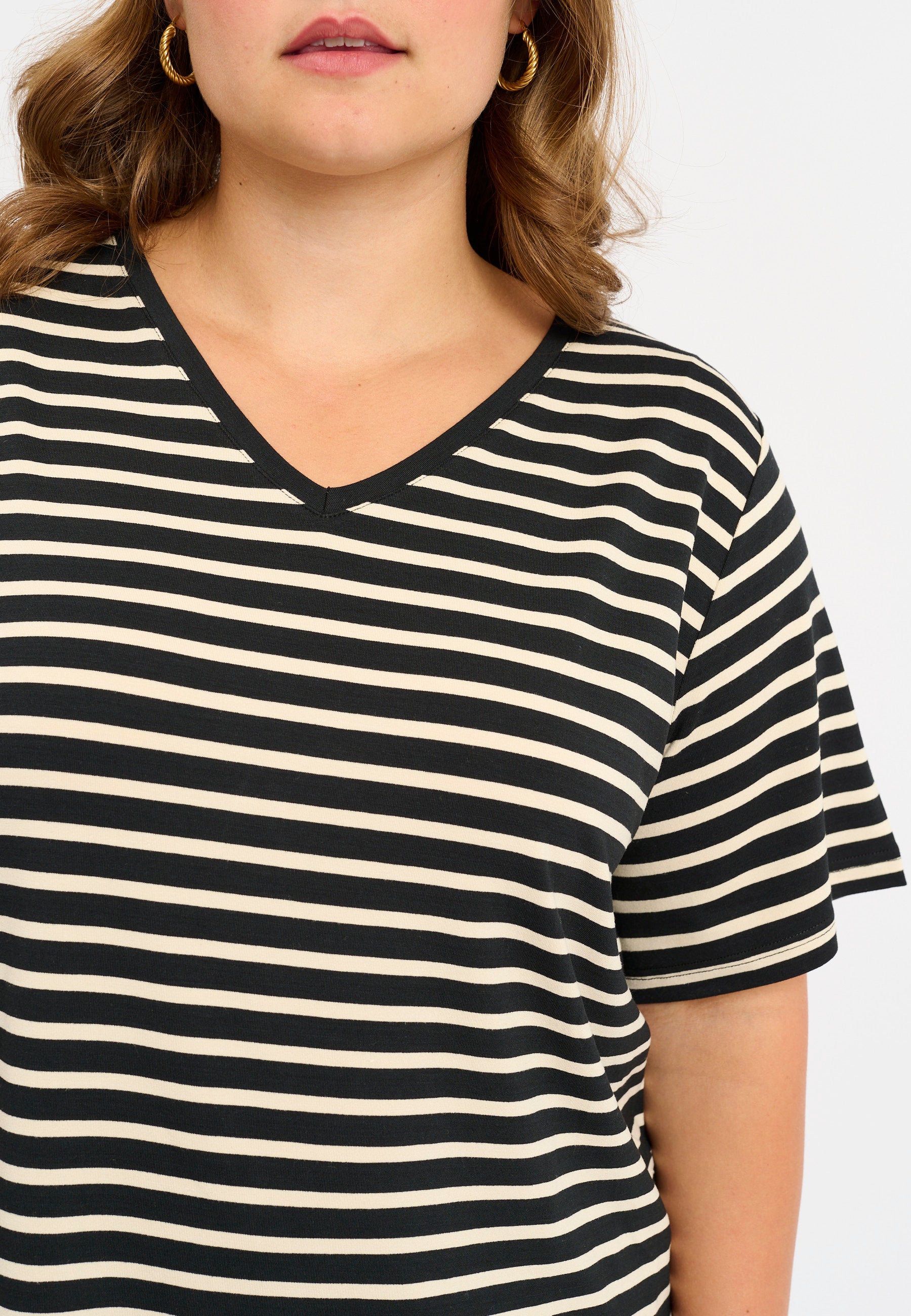 Adia ADVira Bluser 9999 BLACK