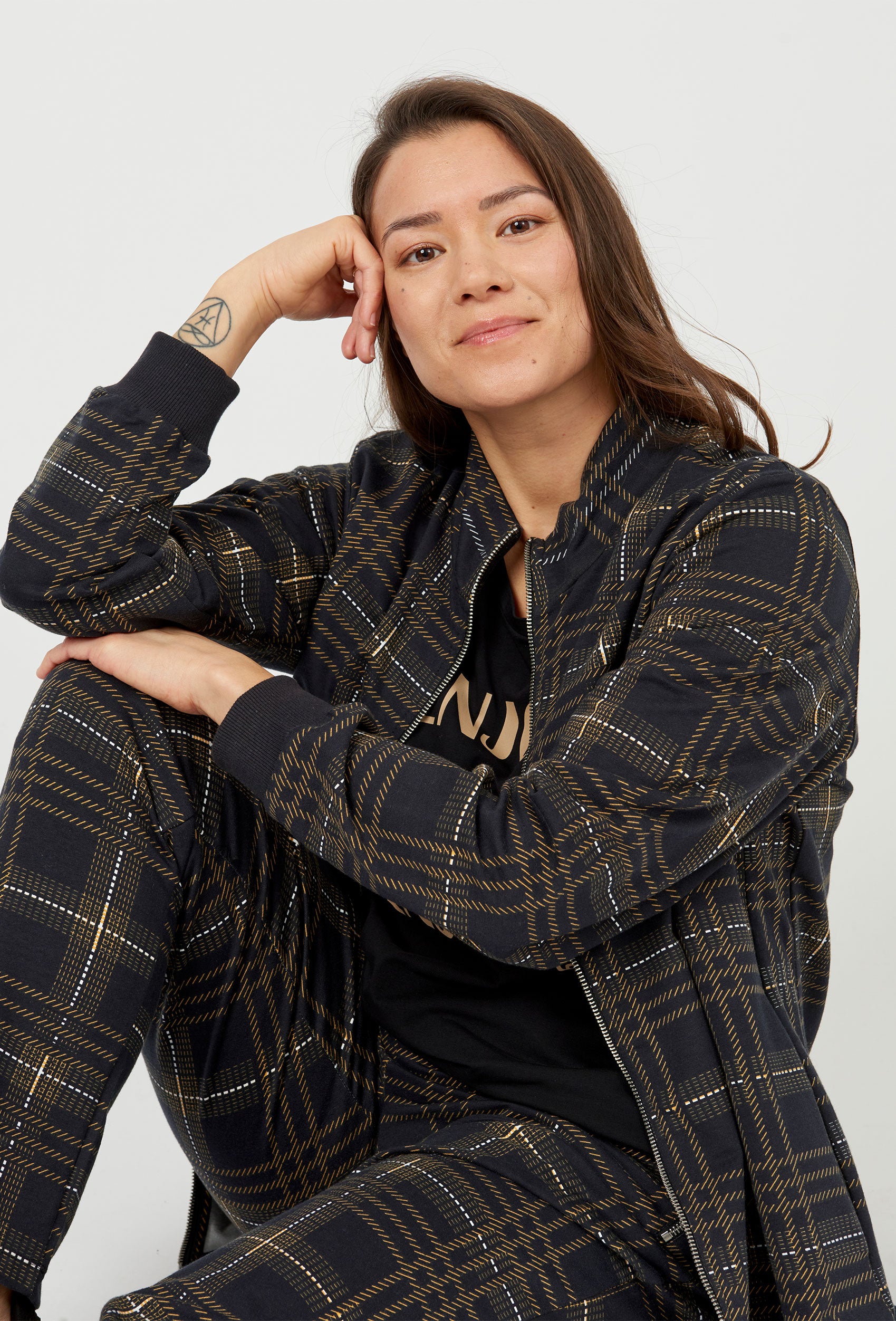 Aprico APConcord Cardigan 010 Black