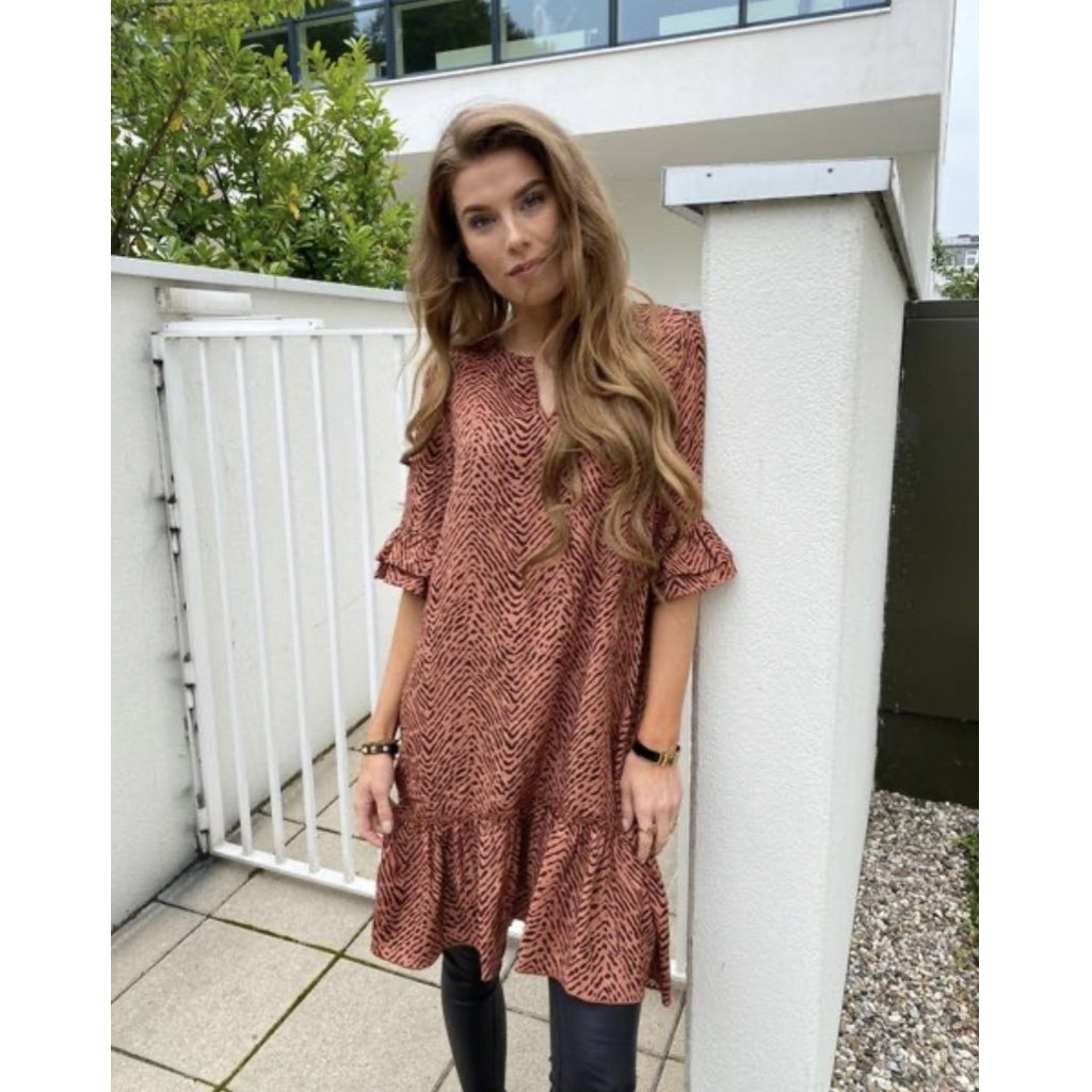Continue Agate leaves dress Dress Burn leaves