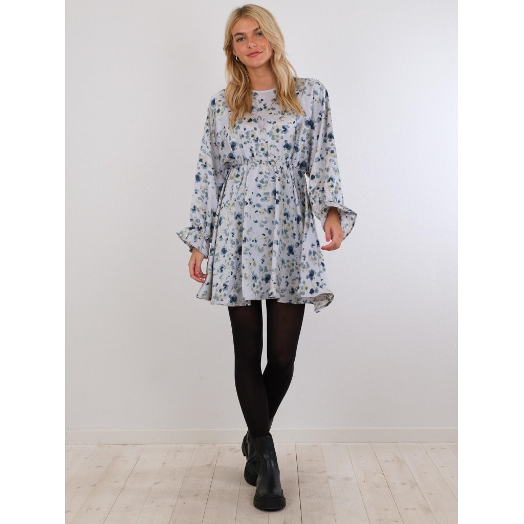 Neo Noir Aisha dot dress Dress Dusty grey
