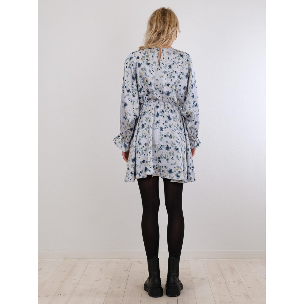 Neo Noir Aisha dot dress Dress Dusty grey