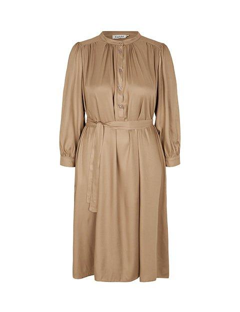 Amber kjole i camel twill viskose - Damernes Outlet