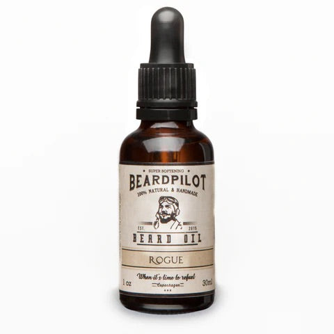 Beardpilot olie 30 ml flaske med sort låg.