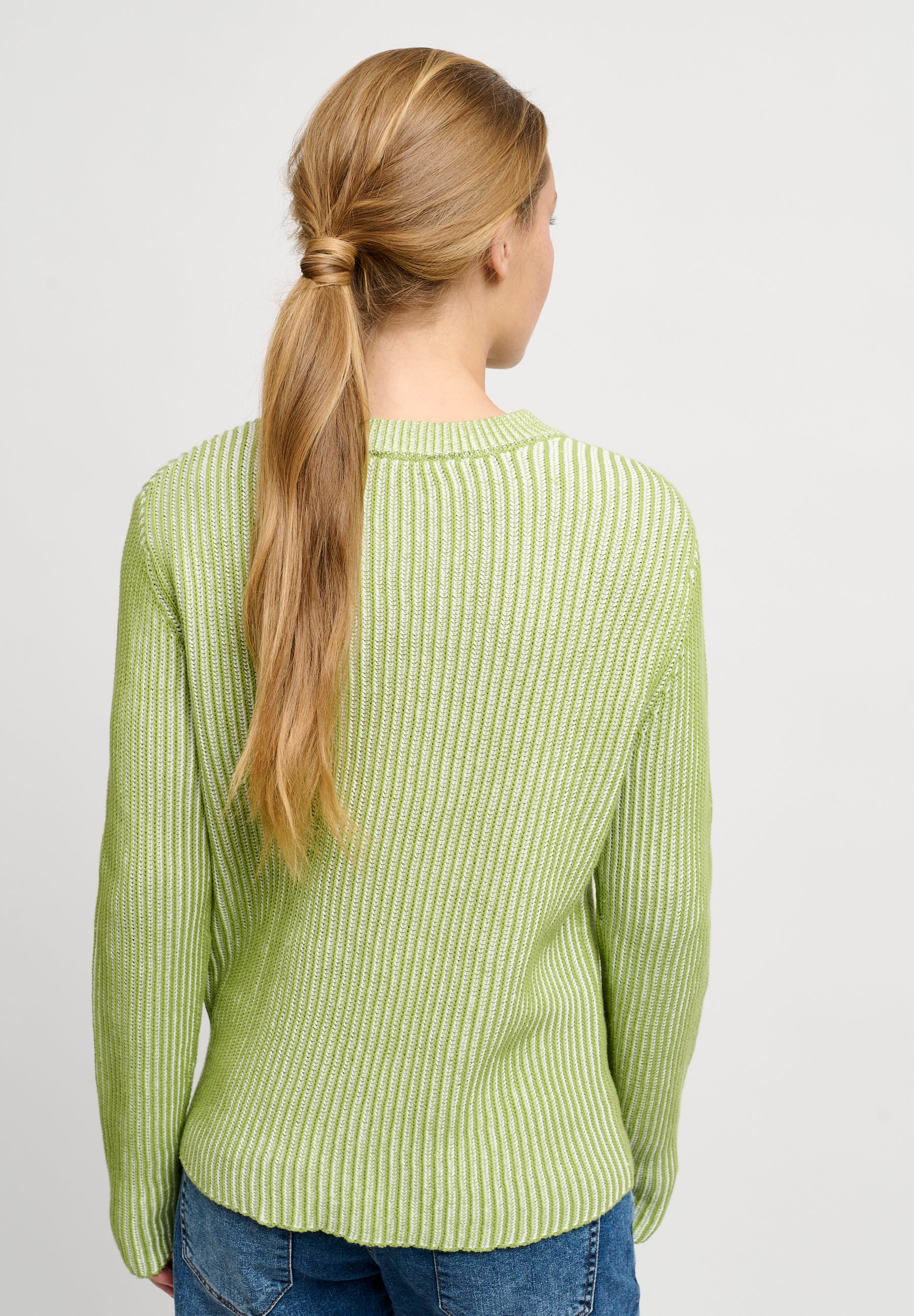 Lind Elly Knit Pullover 332 Apple