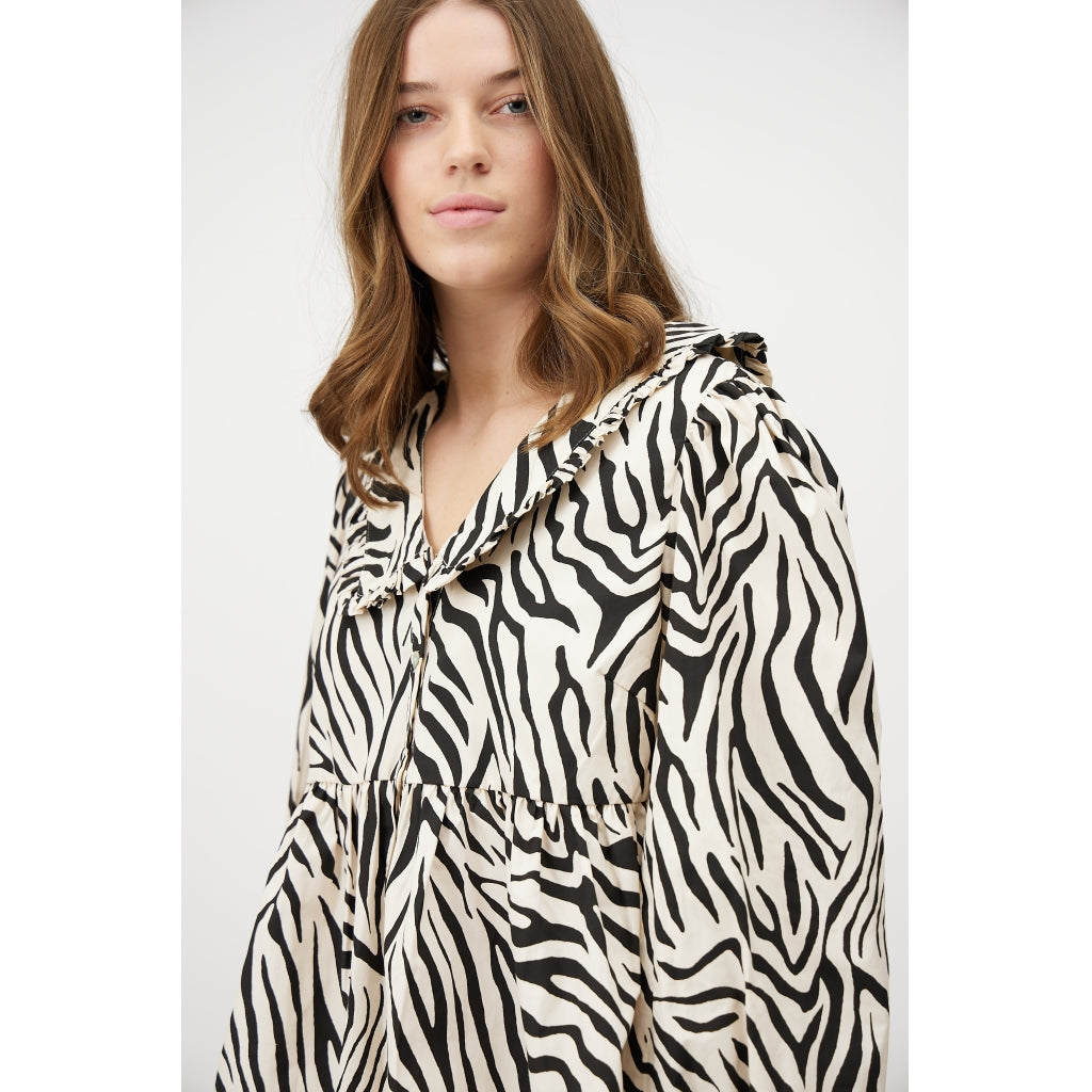A-View Hirsa shirt Skjorter og bluser Black/white