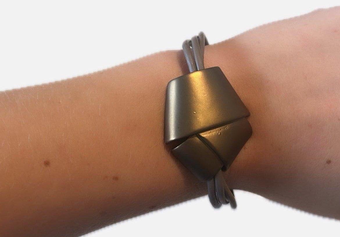 Dansk smykkekunst armbånd - 7C191 - Damernes Outlet