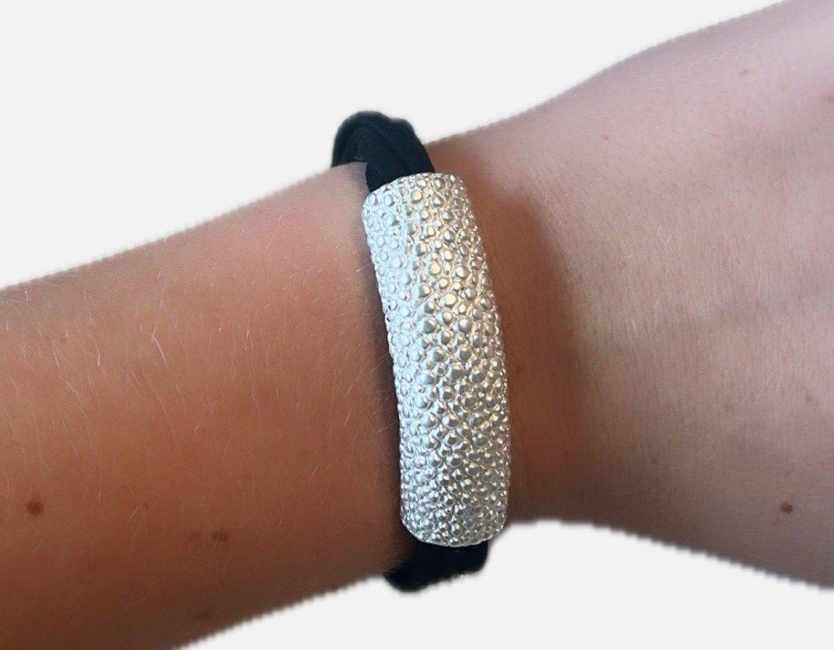 Dansk smykkekunst armbånd - 7C5109-1 - Damernes Outlet