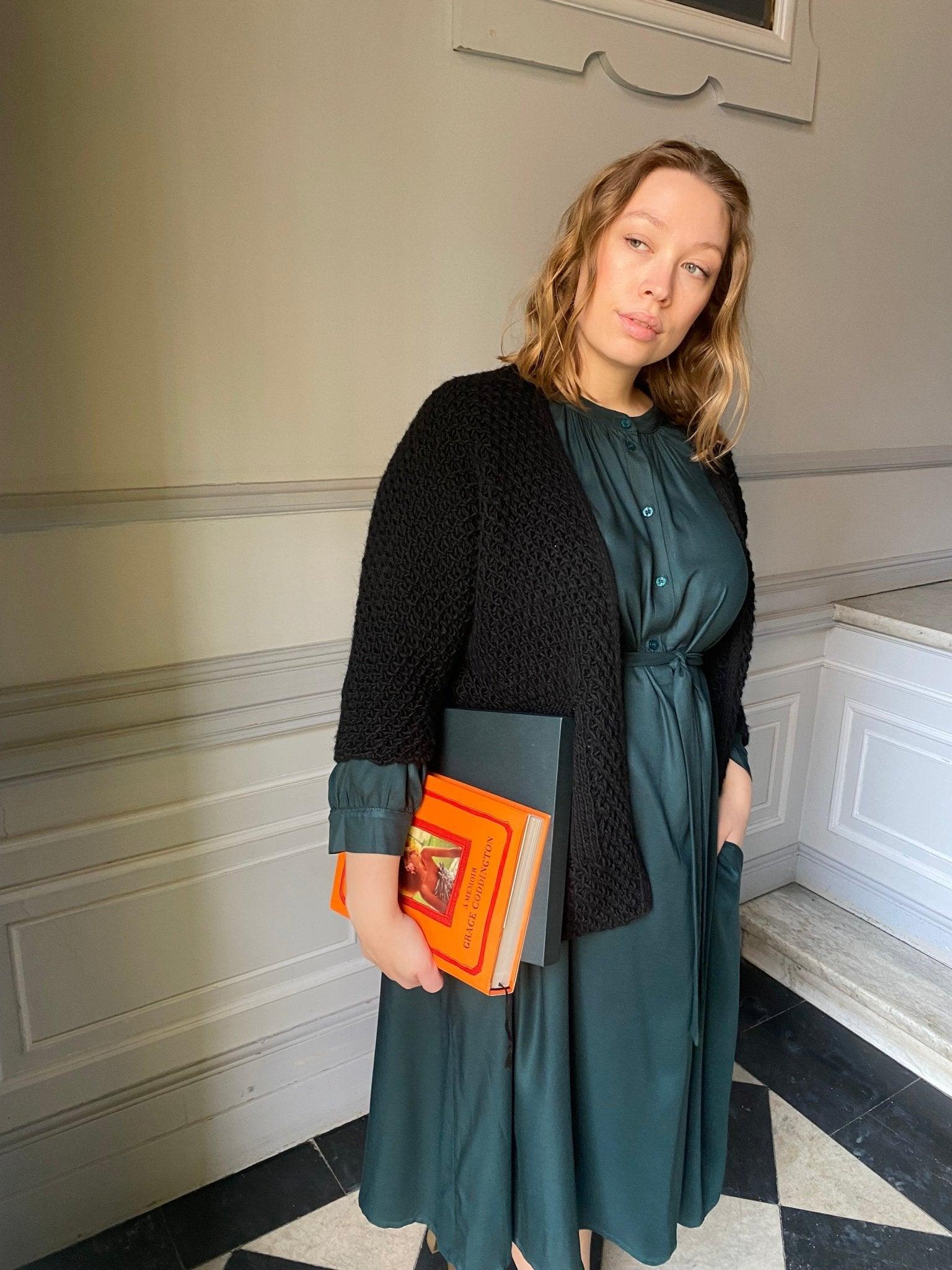 Amber kjole i grøn twill viscose - Damernes Outlet