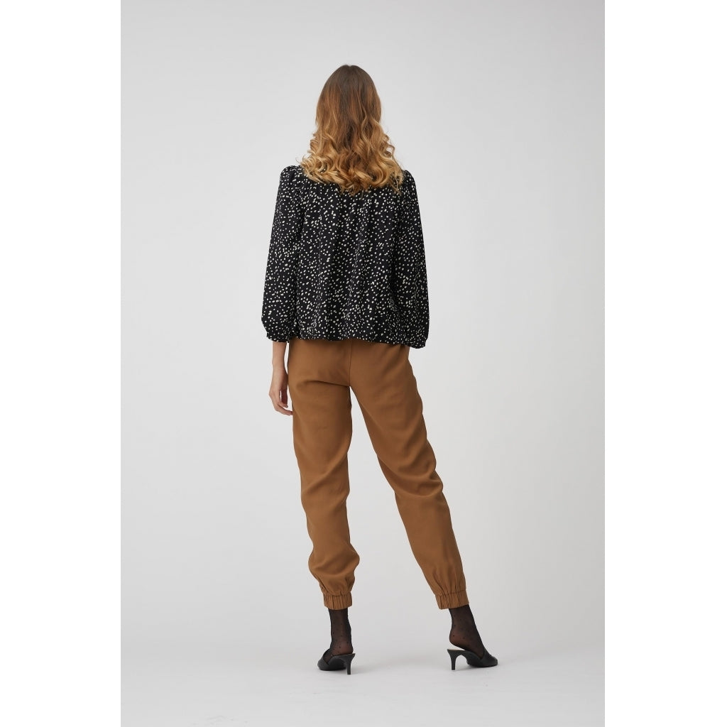 A-View Jill blouse Skjorter og bluser Black with white dots