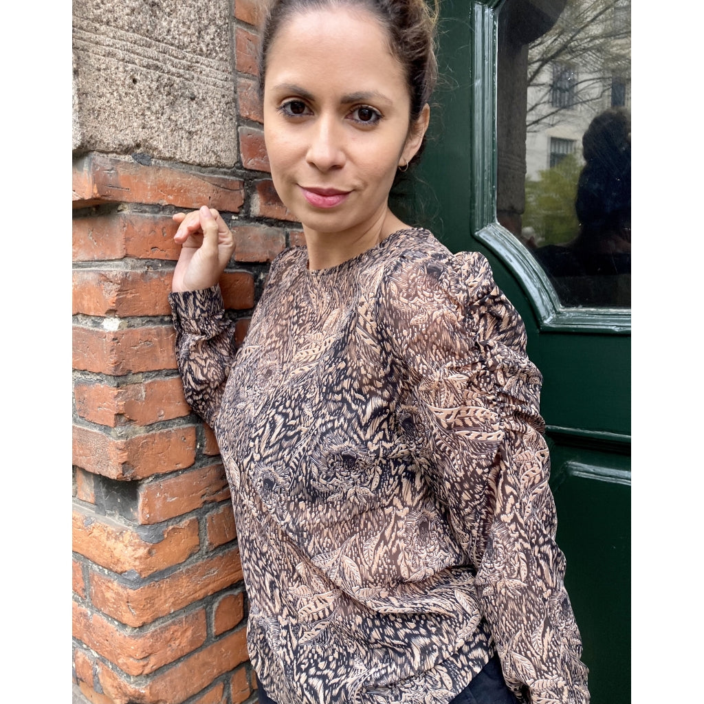 Continue Lilly leafs blouse Skjorter og bluser Black/beige leafs
