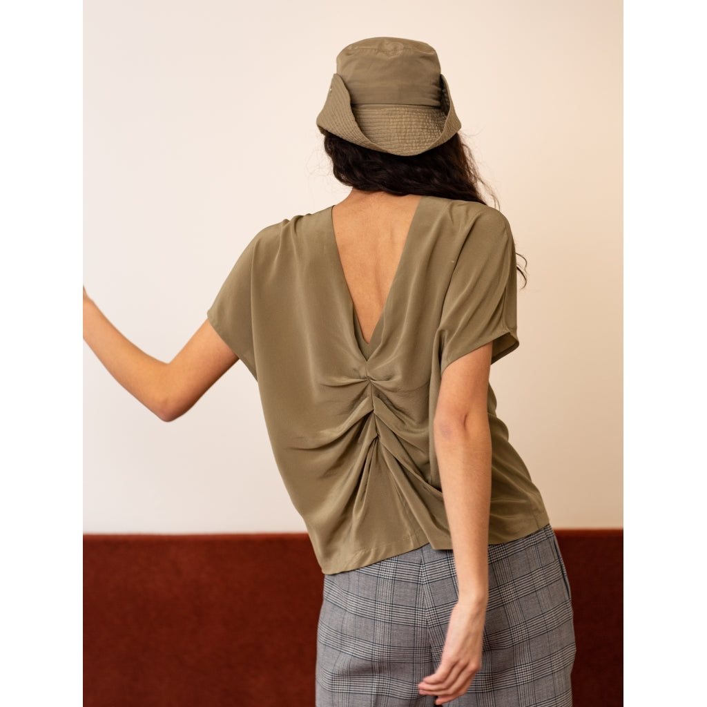 Blanche Mari blouse - 100% silk Skjorter og bluser Herbal green