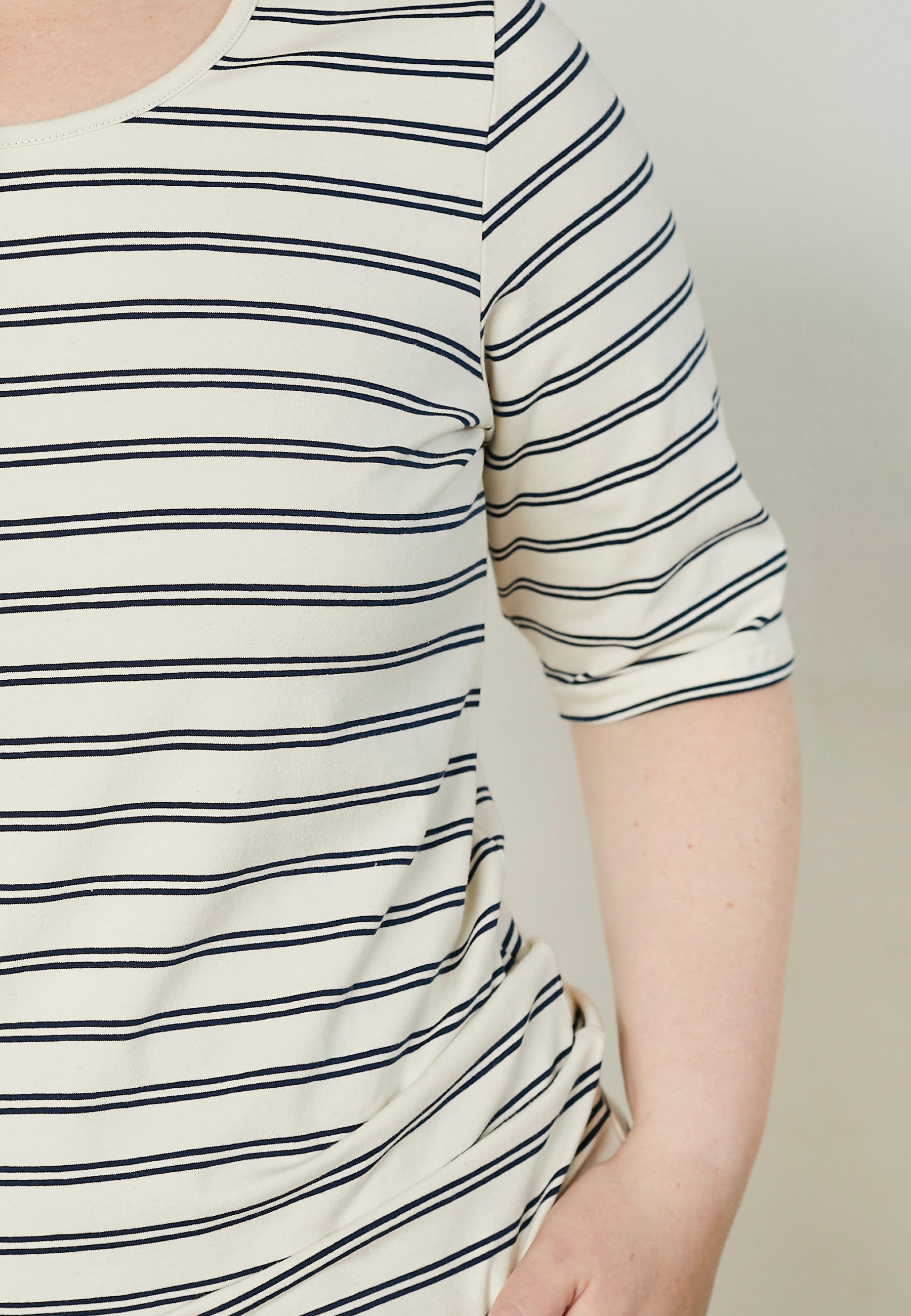 Pont Neuf PNTulla T-Shirt 5999 NAVY BLUE