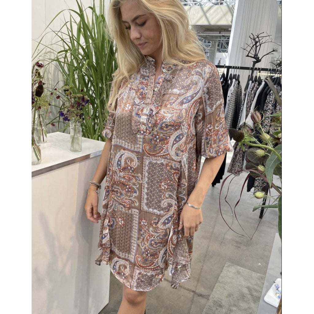 Continue Perle long paisley dress Dress Burned paisley