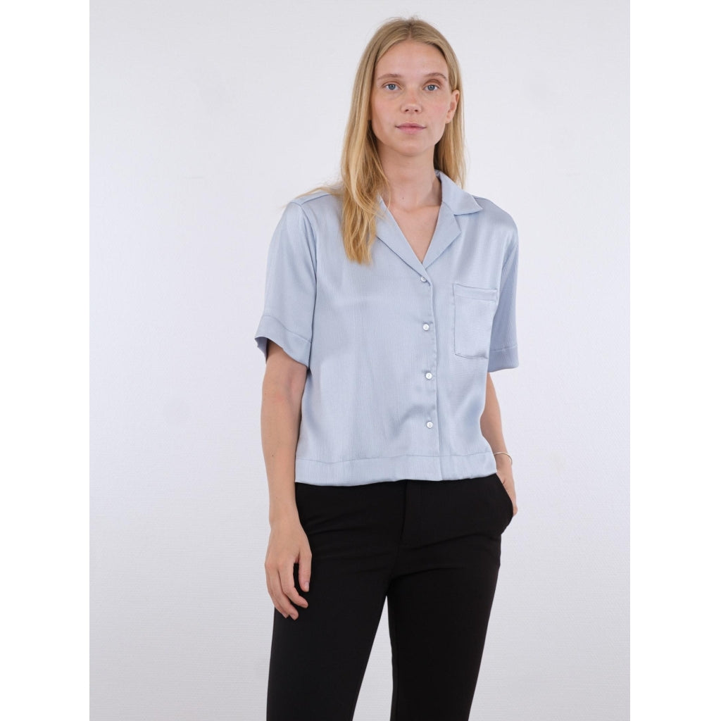 Neo Noir Sille crepe satin shirt Skjorter og bluser Light blue