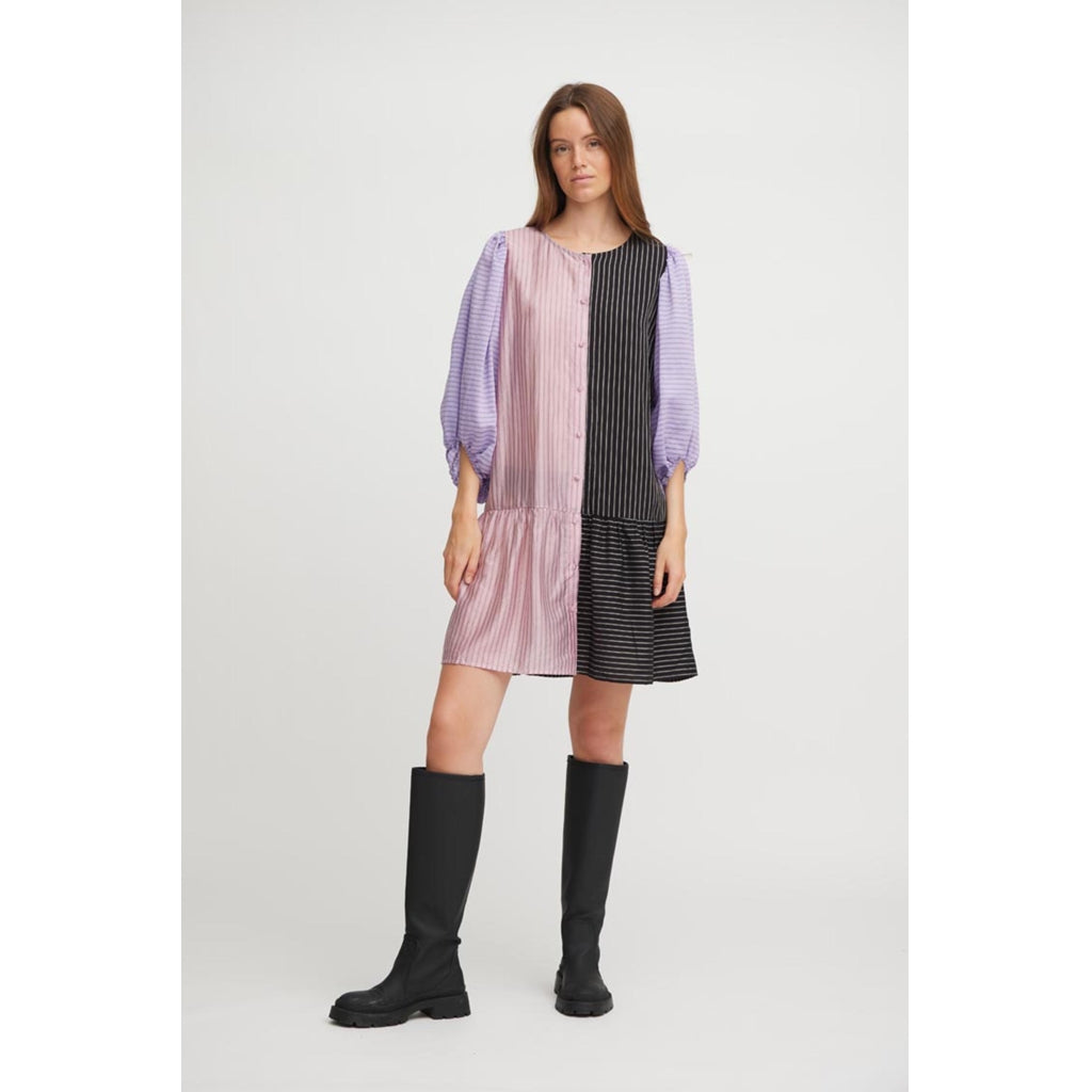 A-View Villevei dress Dress Black/pink/lavender